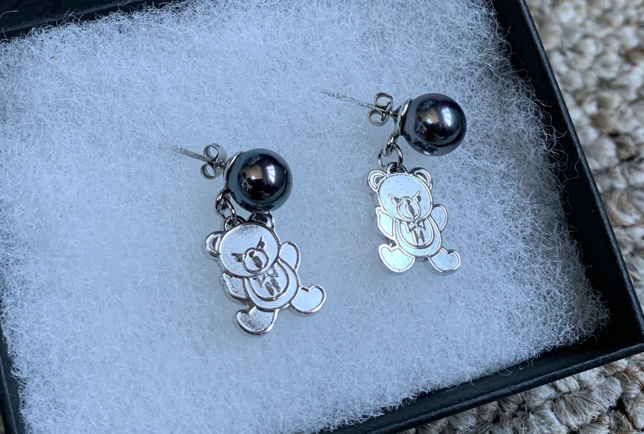 Hysteric Glamour Hysteric Glamour Sterling Silver Fuck Bear Pearl Earrings Size ONE SIZE - 1 Thumbnail