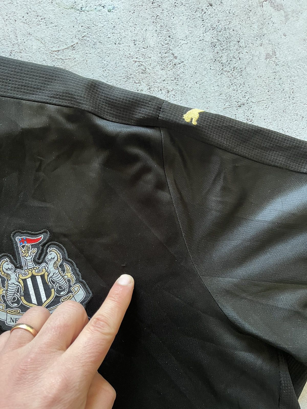 Puma PUMA NEWCASTLE UNITED AWAY 2017/2018 SOCCER JERSEY,FOOTBALL Size US XXL / EU 58 / 5 - 6 Thumbnail
