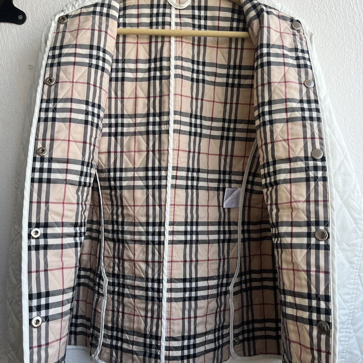 Burberry BURBERRY LONDON QUILTED NOVACHECK DESIGNER LIGHT JACKET Size XS / US 0-2 / IT 36-38 - 15 Thumbnail