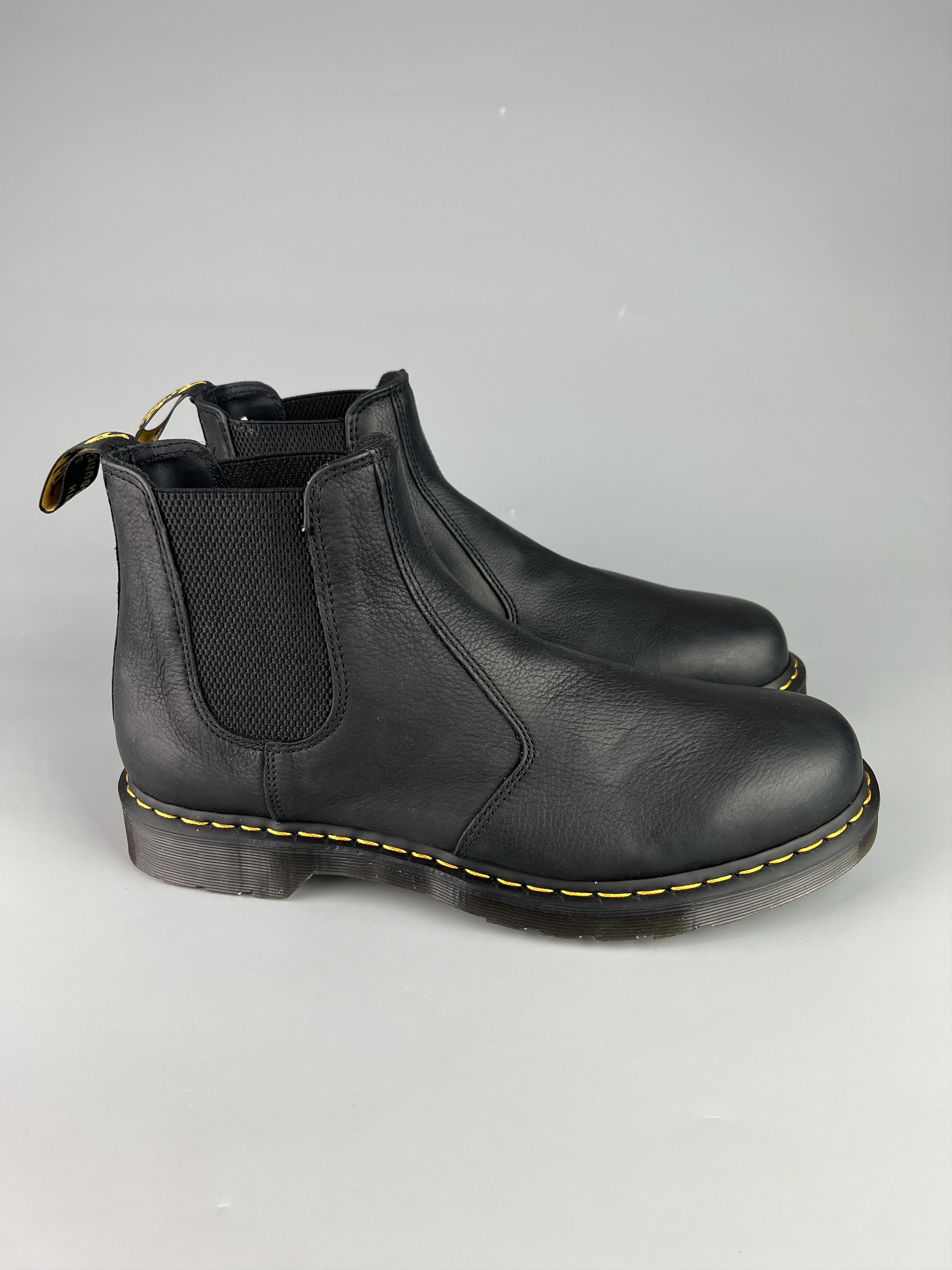 Dr. Martens US14 Dr.Martens 2976 Chelsea Boot Men's Black Size US 14 / EU 47 - 2 Thumbnail