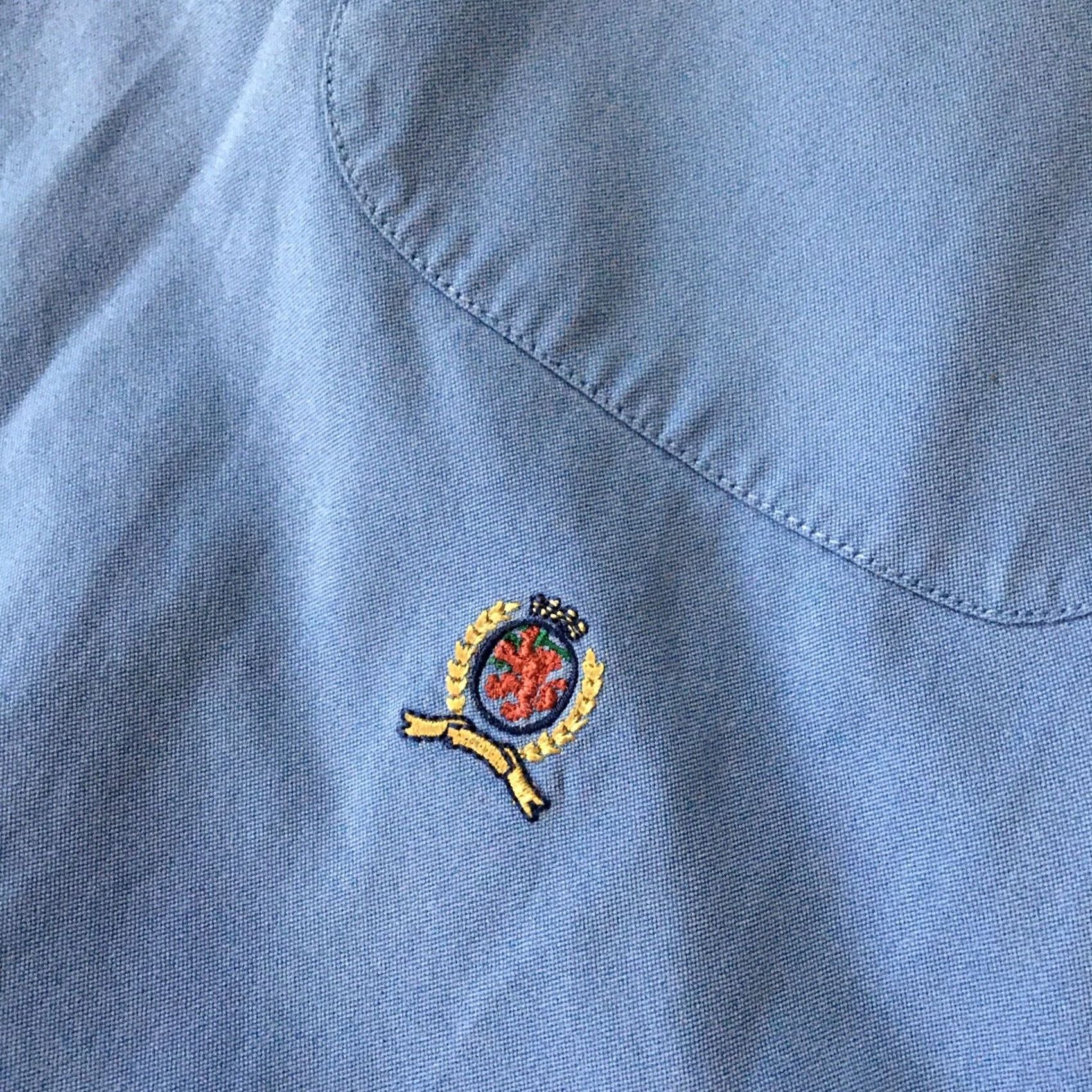 Tommy Hilfiger VINTAGE Tommy Hilfiger Shirt XL Mens Blue 80s Long Sleeve Button-Up Cotton Two Ply Canvas Button Logo Regular Casual Size US XL / EU 56 / 4 - 3 Thumbnail