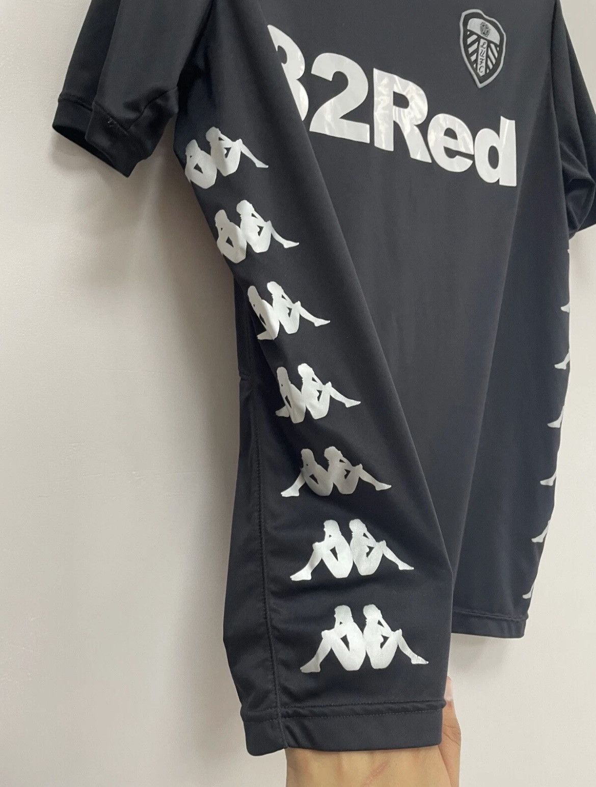 Kappa Leeds United 2017/2018 Kappa Away Football Shirt Jersey Size US M / EU 48-50 / 2 - 3 Thumbnail