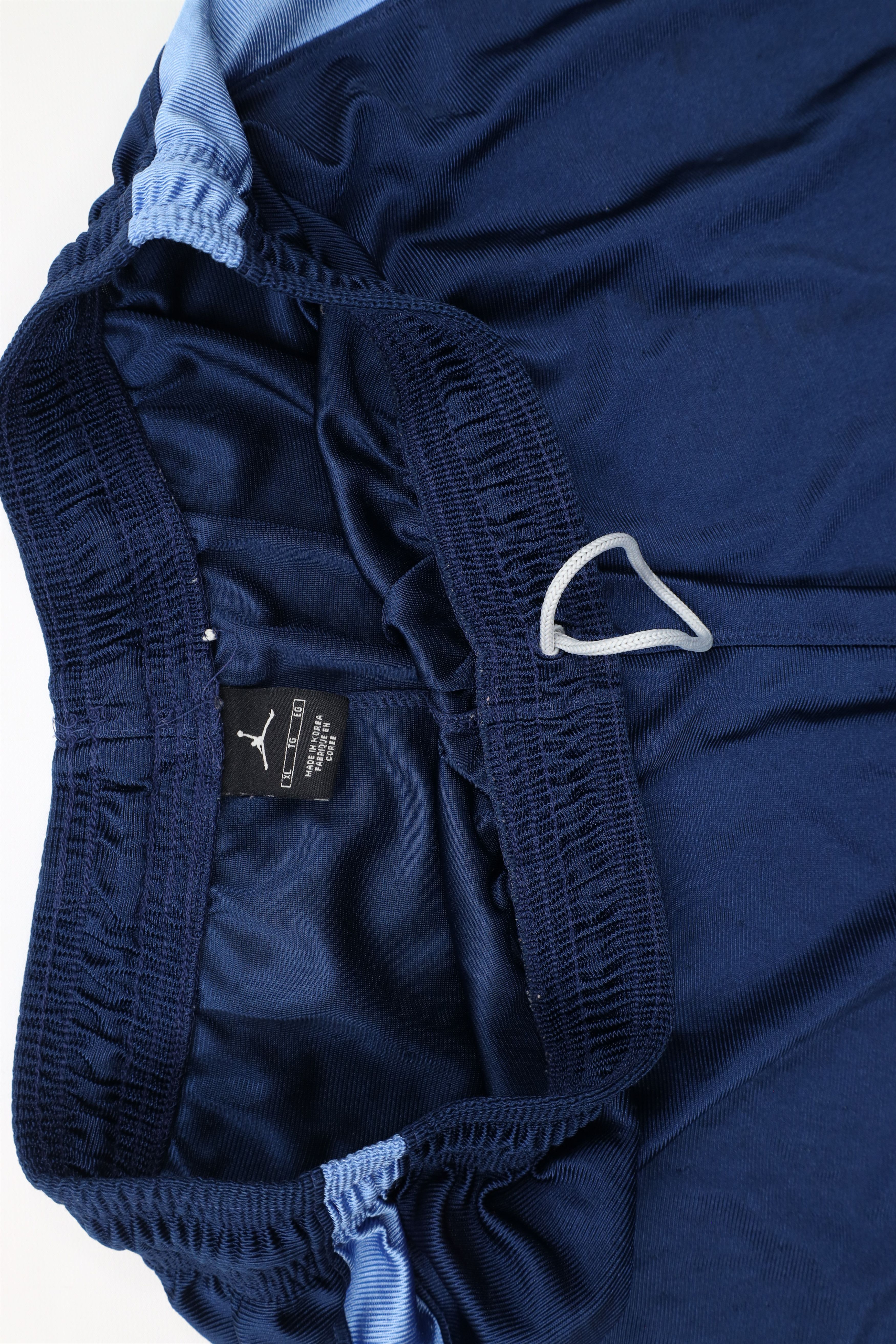 Nike × Vintage Vintage Nike Air Jordan of North Carolina Basketball Shorts Size US 36 / EU 52 - 6 Thumbnail
