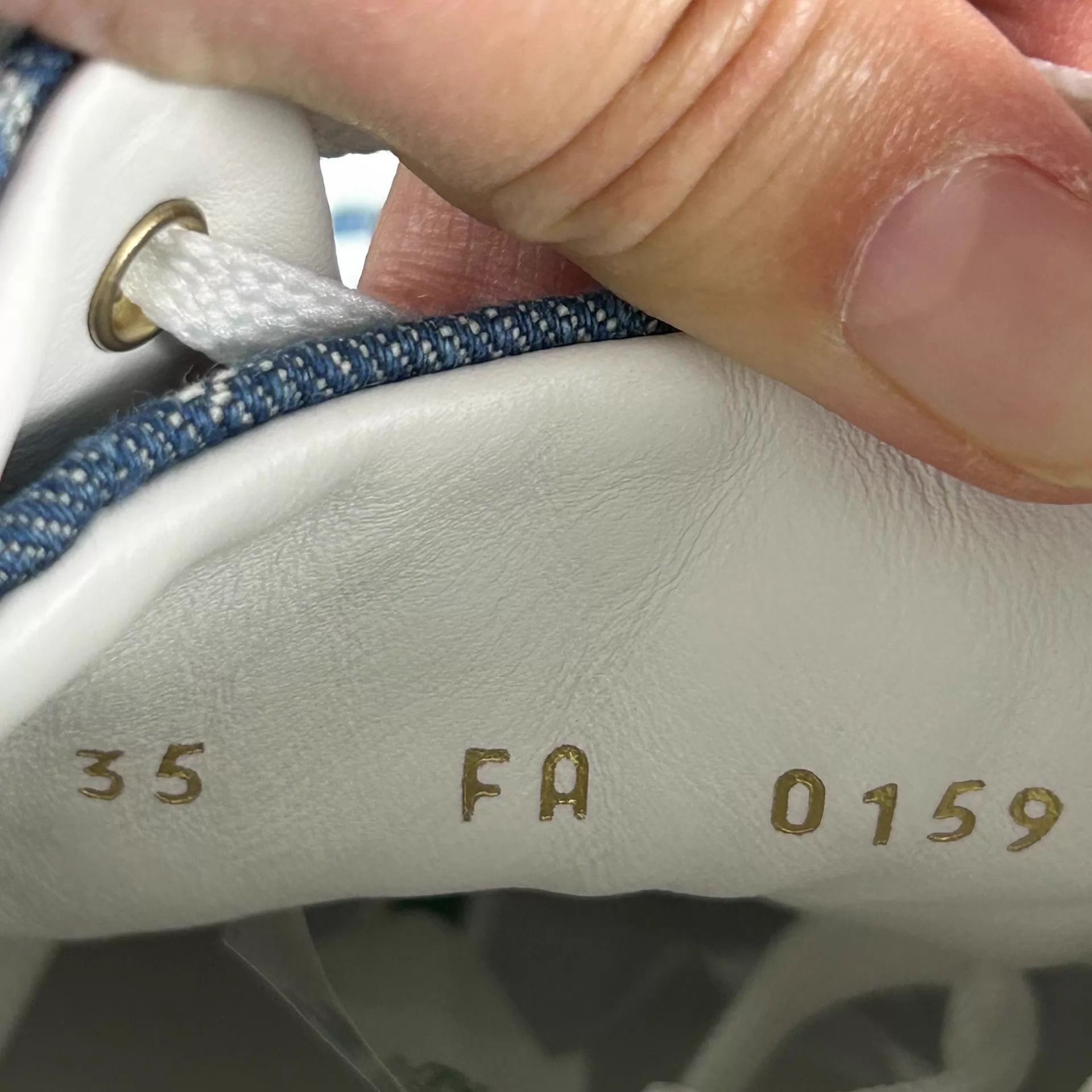 Louis Vuitton LV Monogram Denim Sneaker EUR35 Size US 4.5 / IT 34.5 - 7 Thumbnail