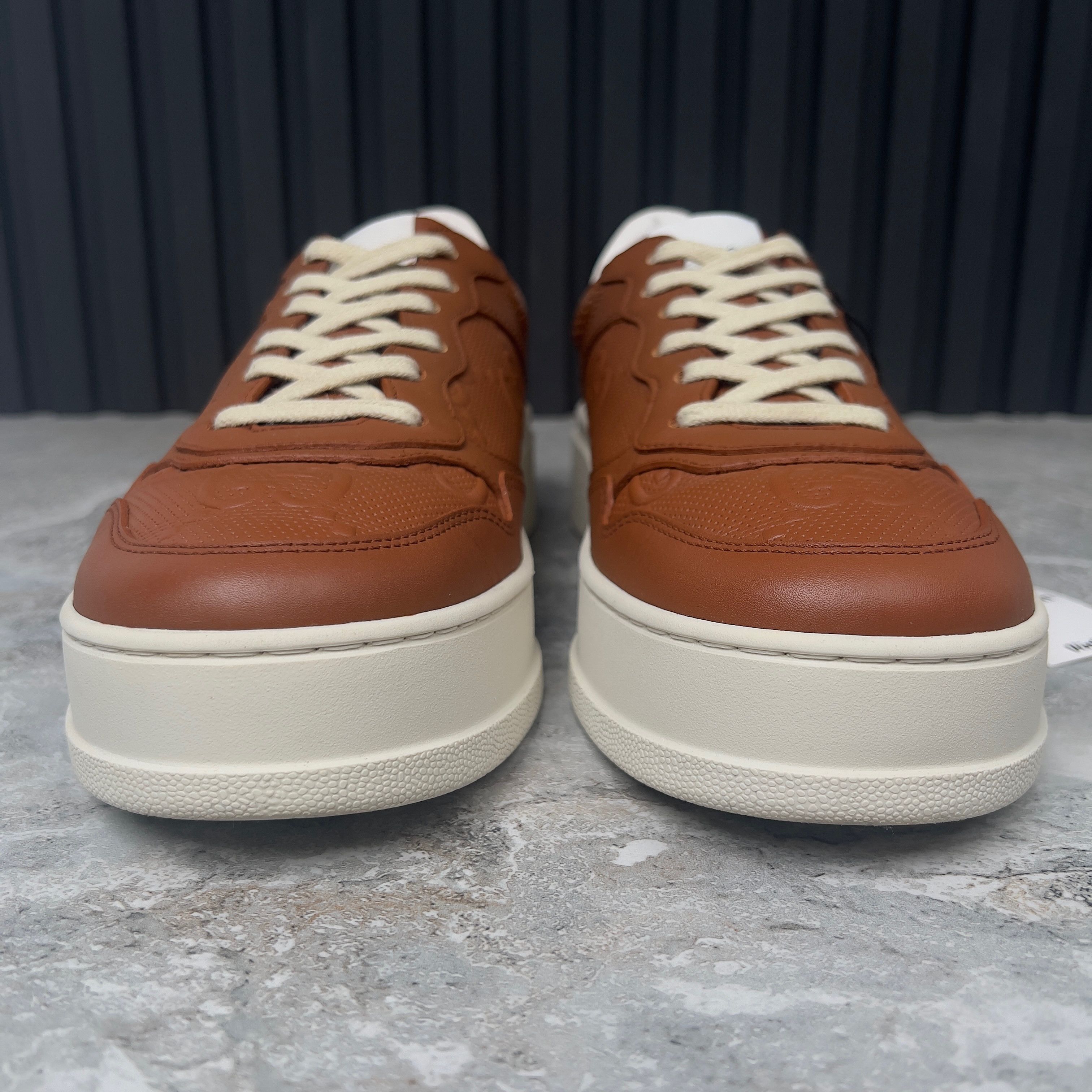 Gucci Gucci Chunky GG Embossed Logo Trainer Sneaker Leather Size US 8.5 / EU 41-42 - 8 Thumbnail