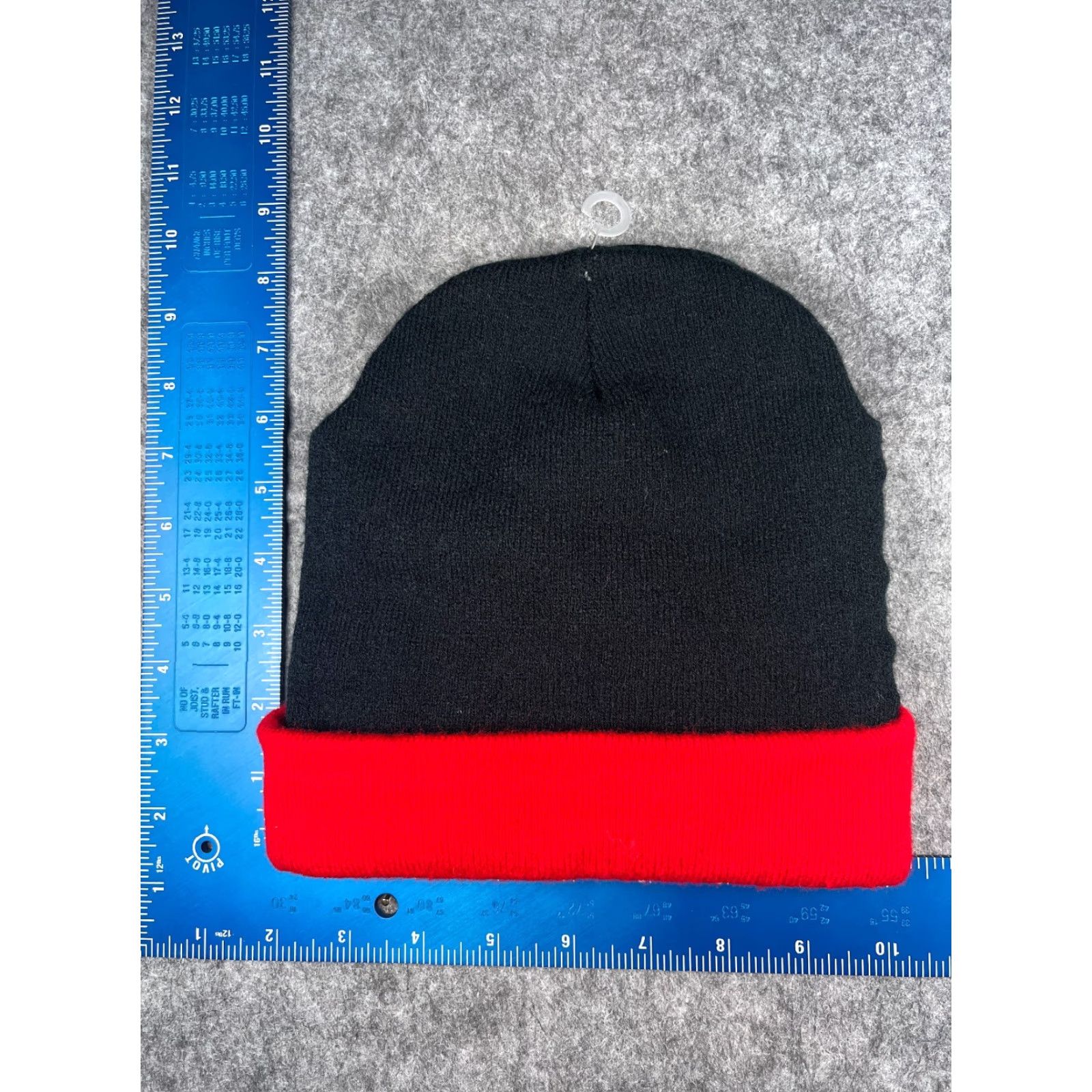 Vintage Kiss This Mistletoe Beanie Toque Adult One Size Black Red Green Knit Acrylic Size ONE SIZE - 4 Thumbnail