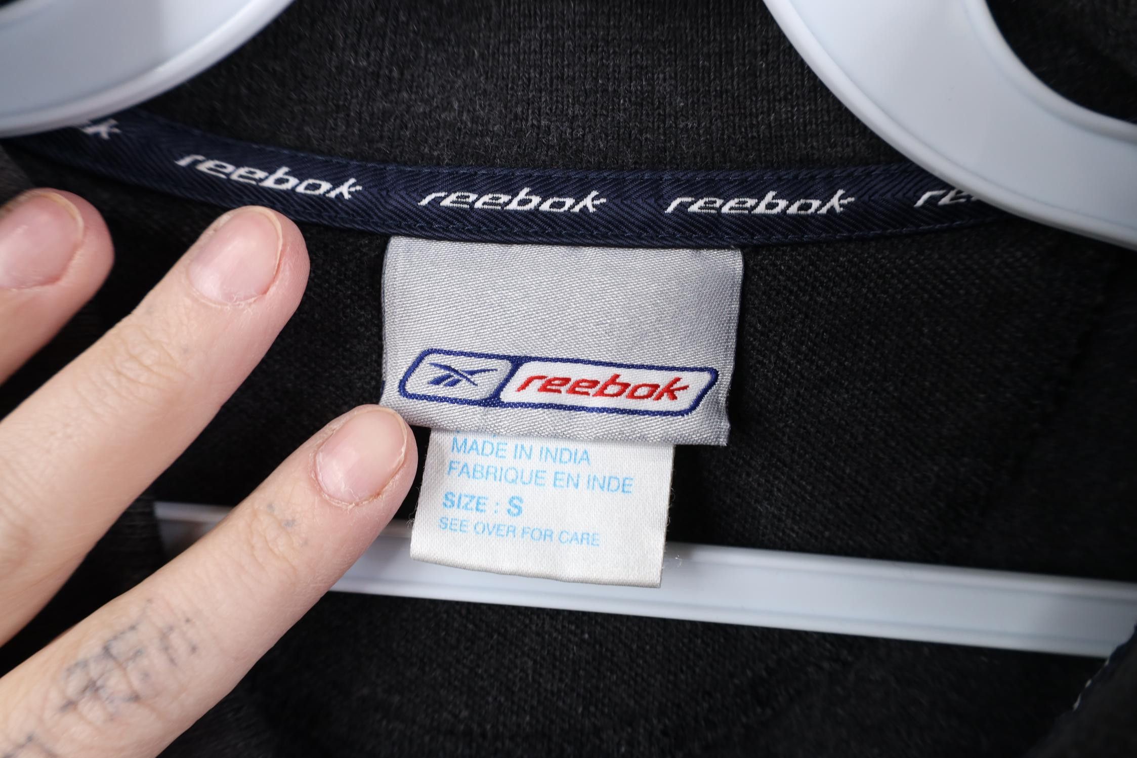 Reebok Vintage 90s Reebok Spell Out Collared Golf Polo Shirt Black Size US S / EU 44-46 / 1 - 8 Thumbnail