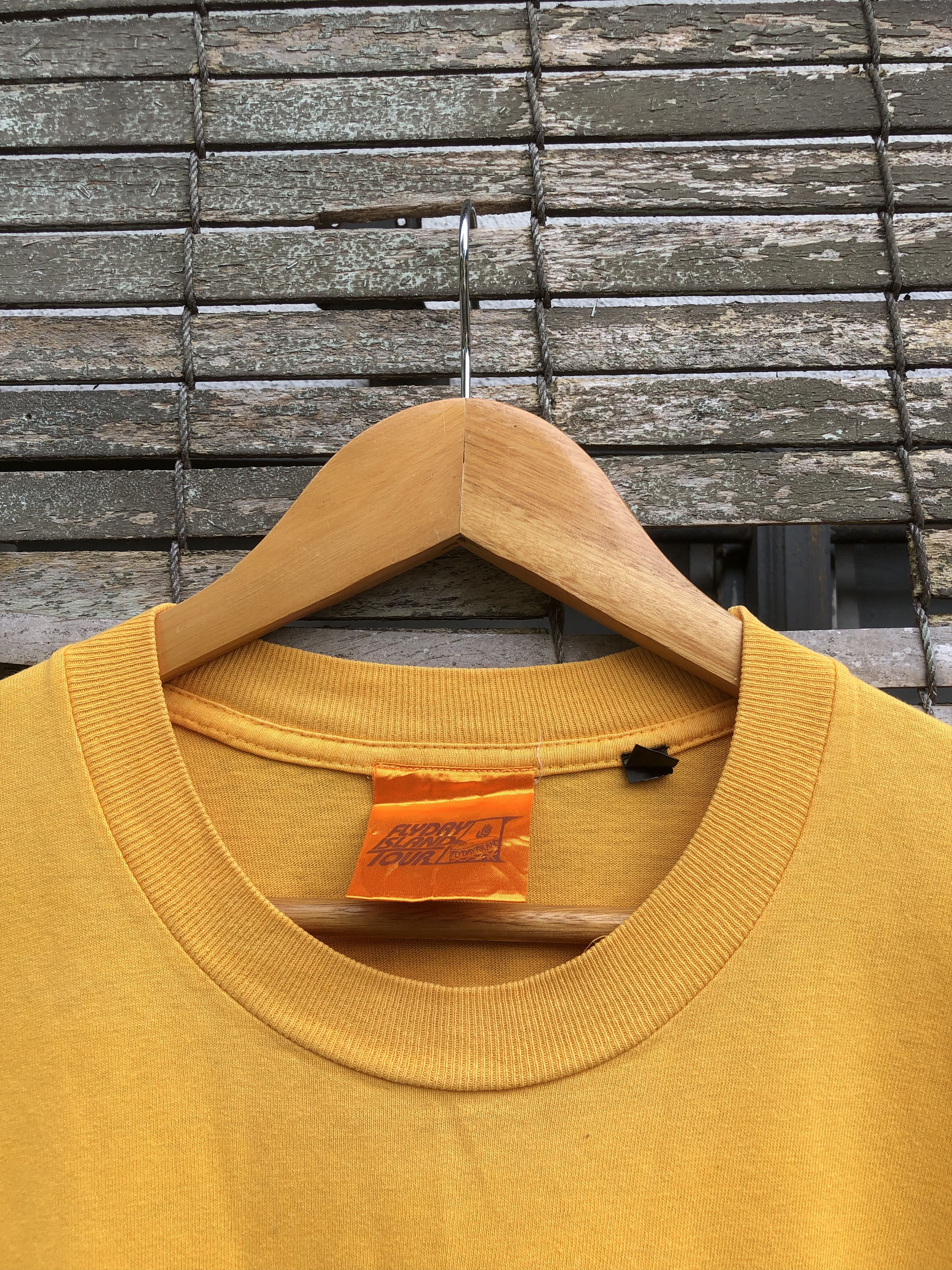 Japanese Brand RARE Vintage MACKDADDY Flyday Moonlight Tshirt Size US XL / EU 56 / 4 - 5 Thumbnail