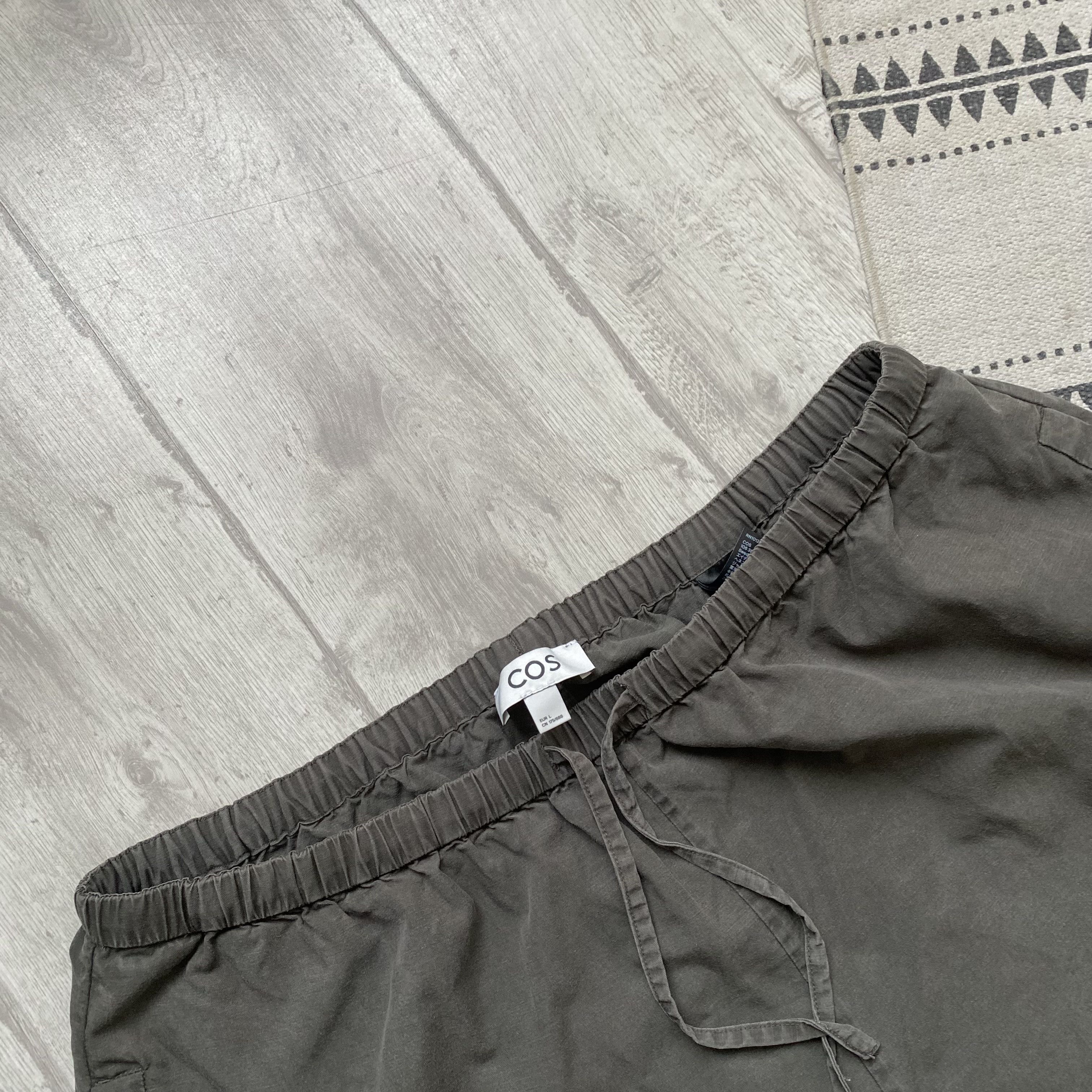 Cos Premium COS Parachute cargo pants light Trousers True Hemp Size US 36 / EU 52 - 5 Thumbnail