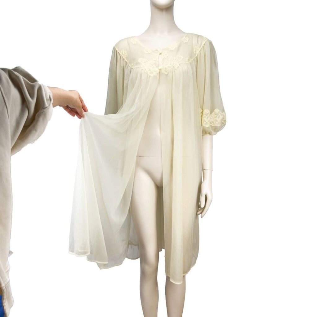 Other VTG 1960 KAYSER Layered Sheer Butter Yellow Lace Nightgown M Size ONE SIZE - 1 Thumbnail