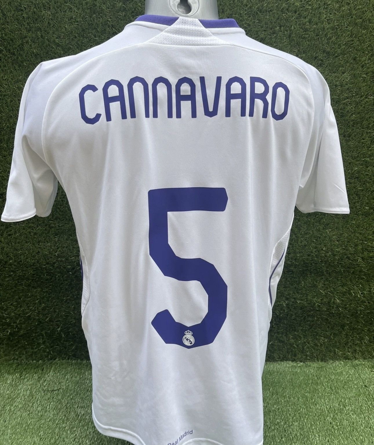Adidas Jersey cannavaro real madrid Size US S / EU 44-46 / 1 - 1 Thumbnail