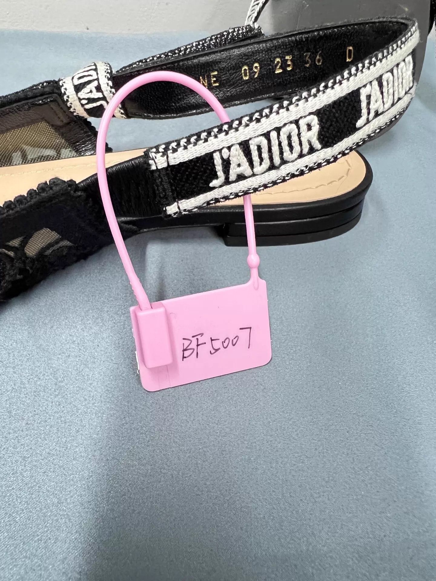 Dior Dior J'Adior Embroidered Pointed Toe Flat 36 MINT Size US 5.5 / IT 35.5 - 8 Thumbnail