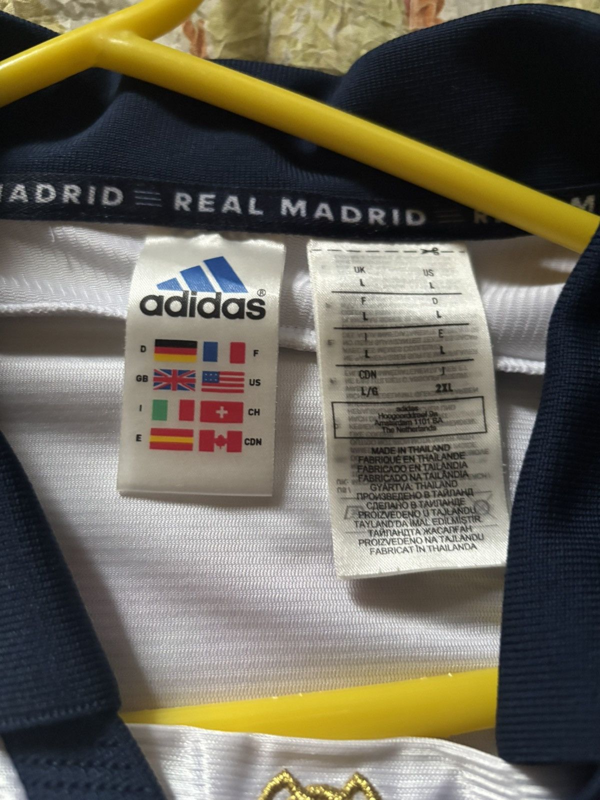 Adidas Adidas Real Madrid 90s 2025 remake Size US L / EU 52-54 / 3 - 3 Thumbnail