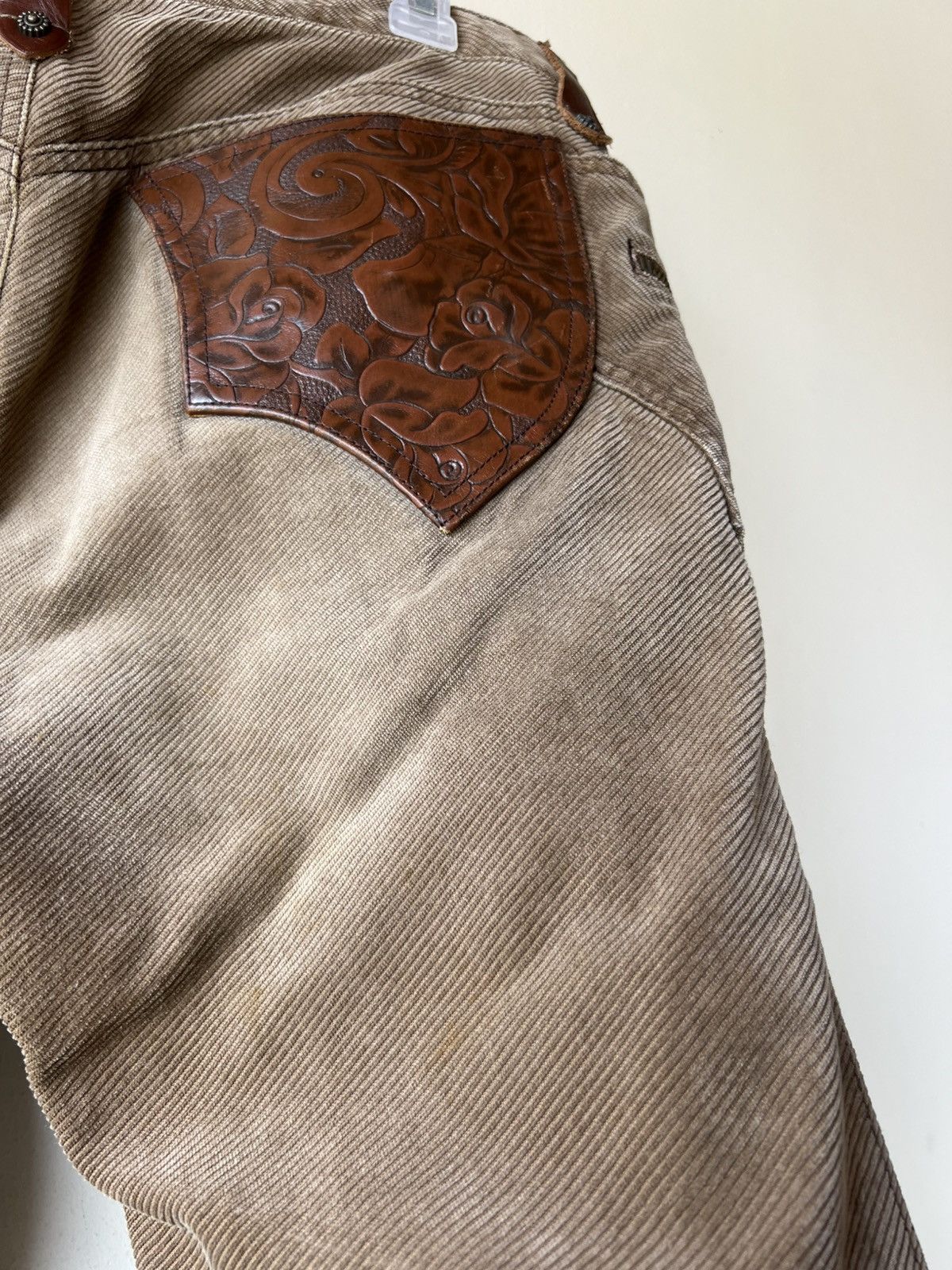 Obelisk Vintage Obelisk Corduroy Leather Super Flare Stains Jeans Size US 32 / EU 48 - 20 Thumbnail