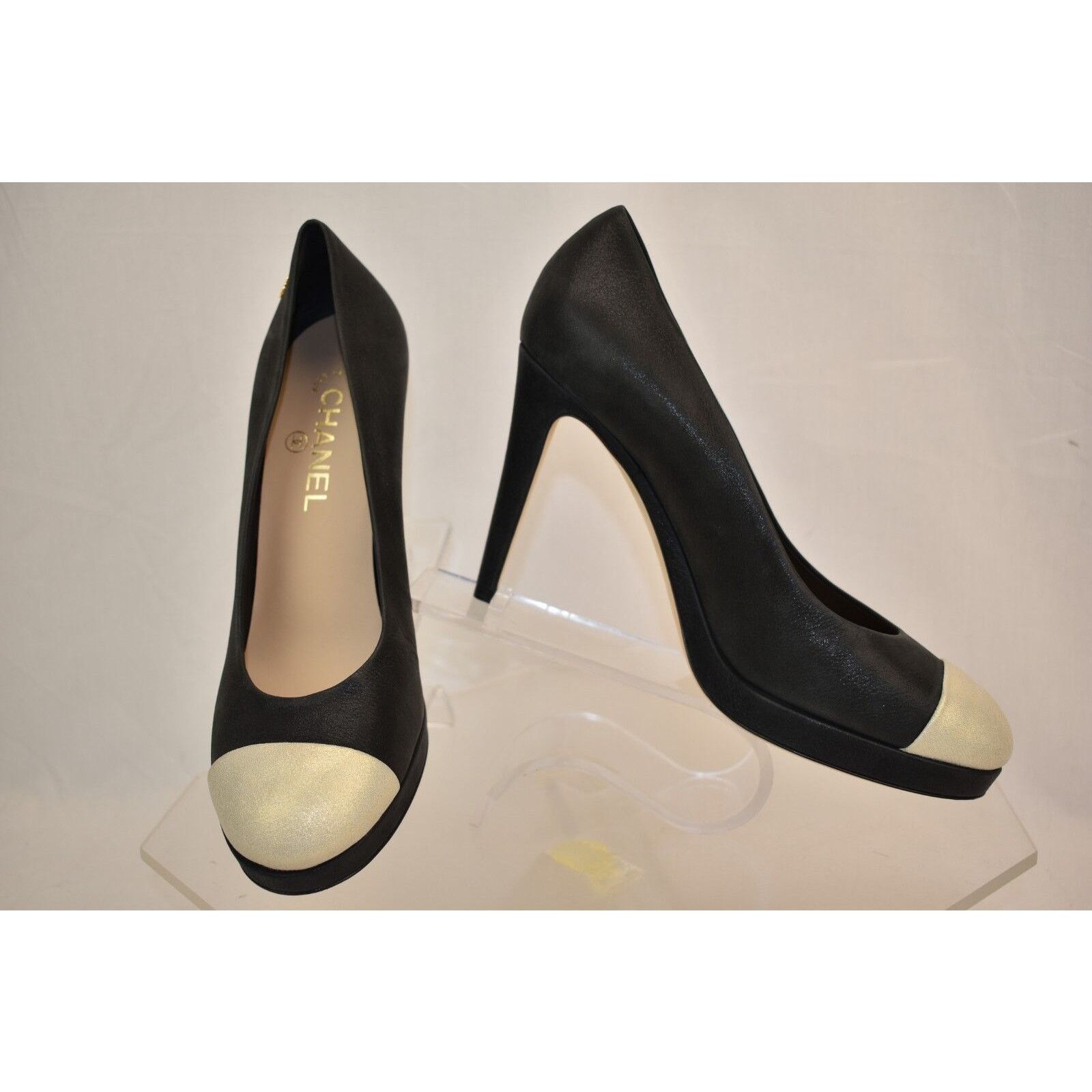 Chanel BLACK BUFFALO LEATHER GOLD CAP CC PLATFORM HEELS PUMPS 39.5 Size US 9.5 / IT 39.5 - 5 Thumbnail
