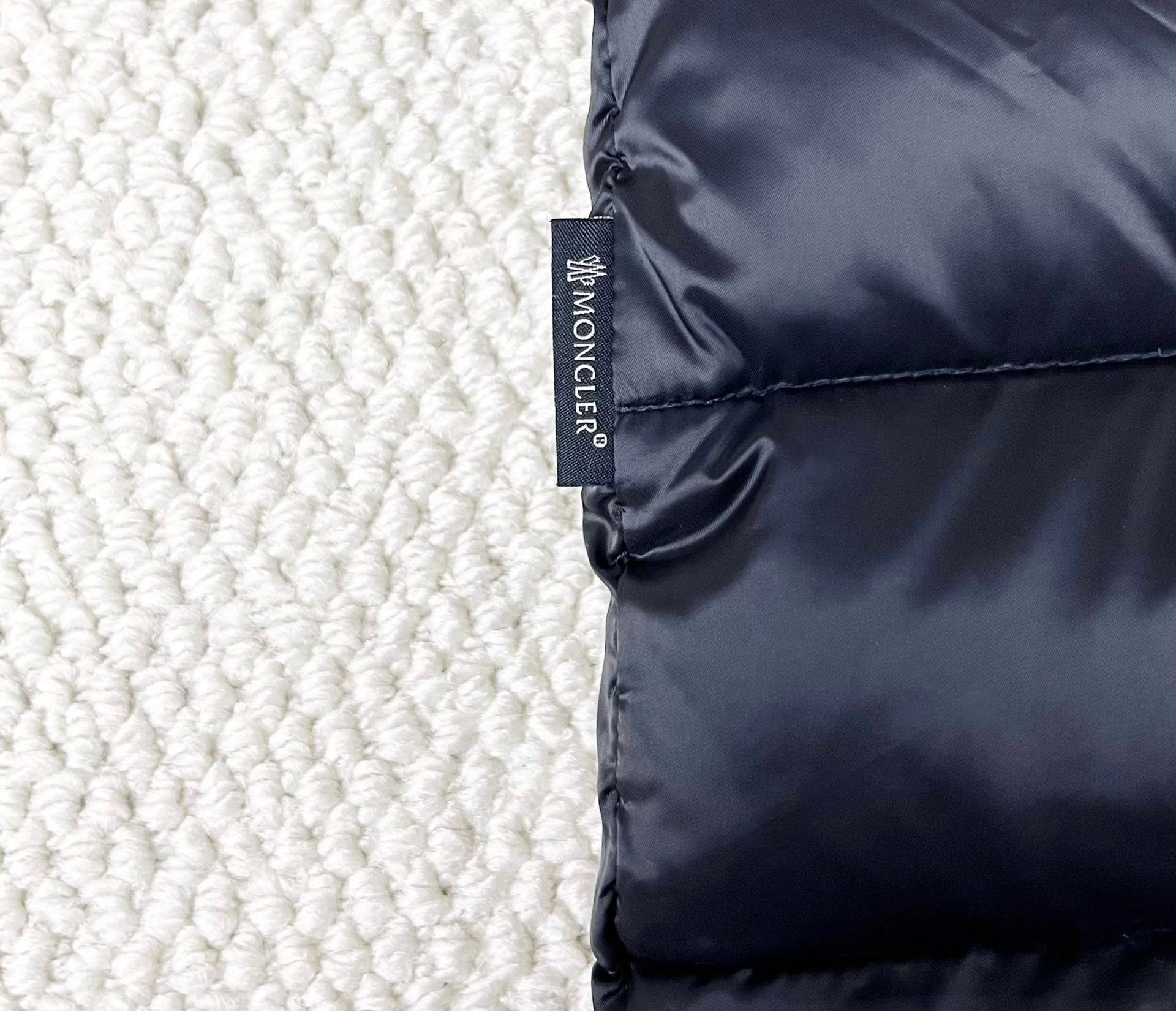 Moncler Moncler Tinuviel Long Fur Collar Down Jacket Size US M / EU 48-50 / 2 - 6 Thumbnail