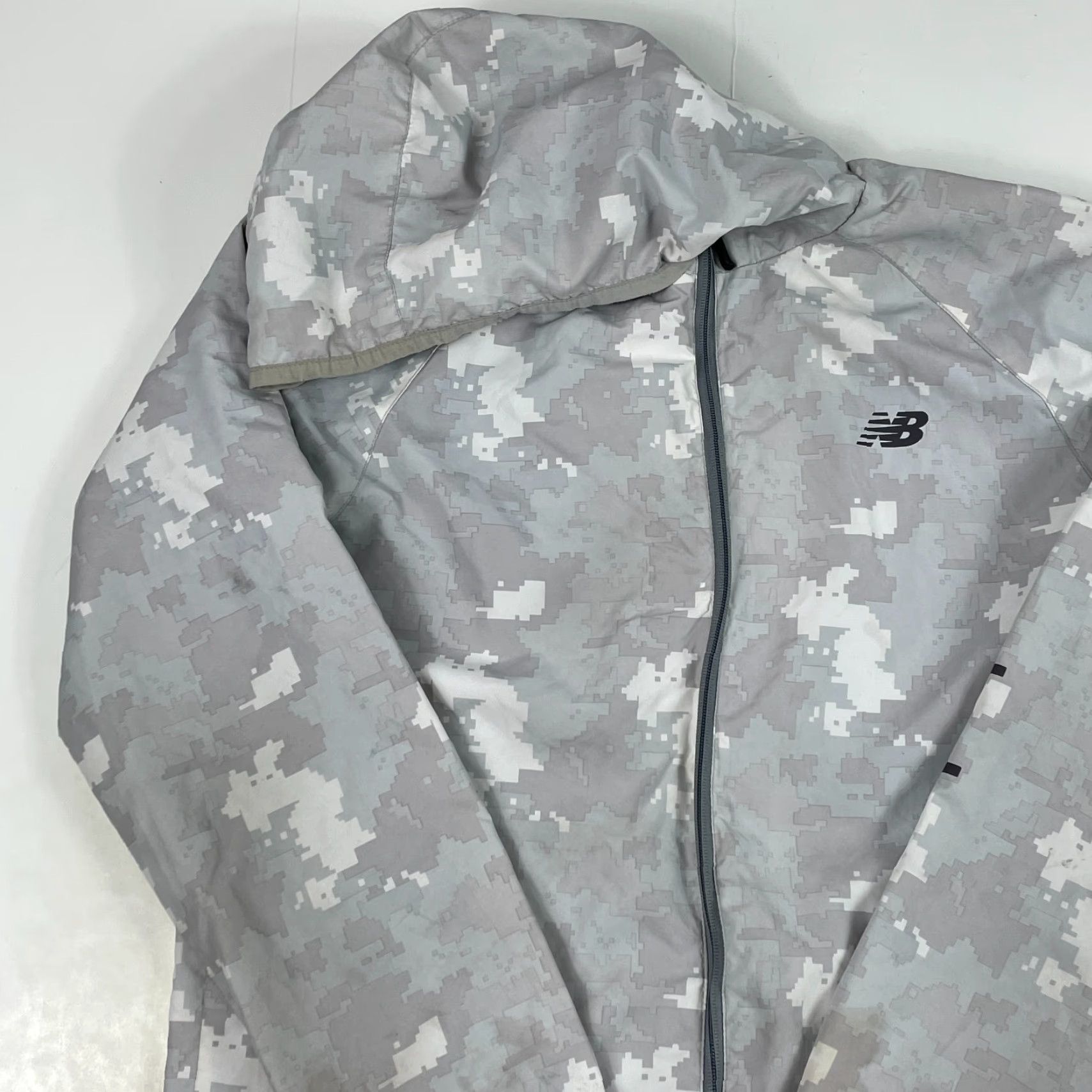 New Balance New Balance Jacket Mens Small Gray Camouflage Hooded Full Zip Running Hiking Gym Size US S / EU 44-46 / 1 - 2 Thumbnail