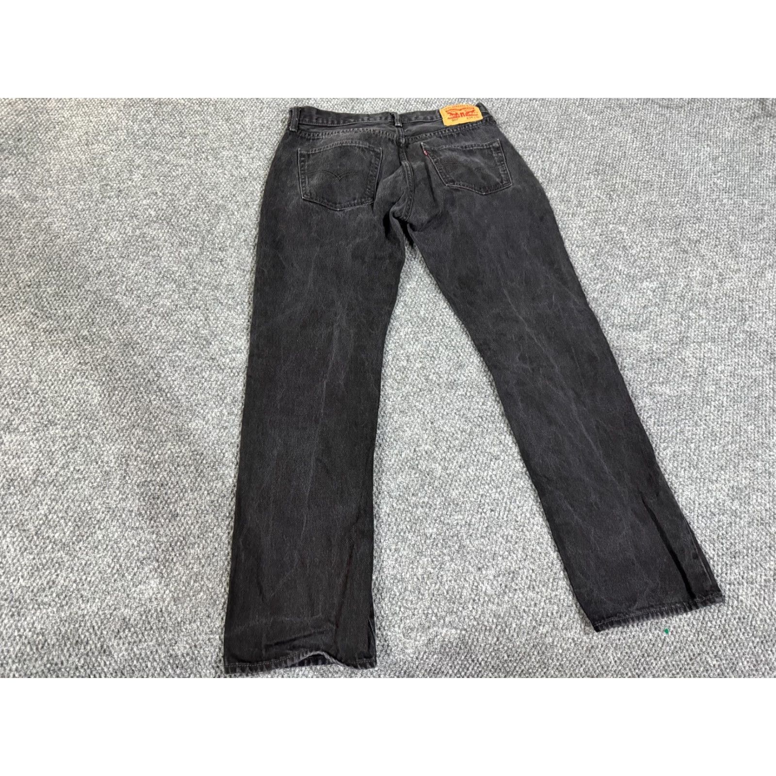 Levi's VINTAGE? No. Wait: Levis 501 Jeans Mens 34x32 black button fly denim straight classic. Size US 34 / EU 50 - 7 Thumbnail