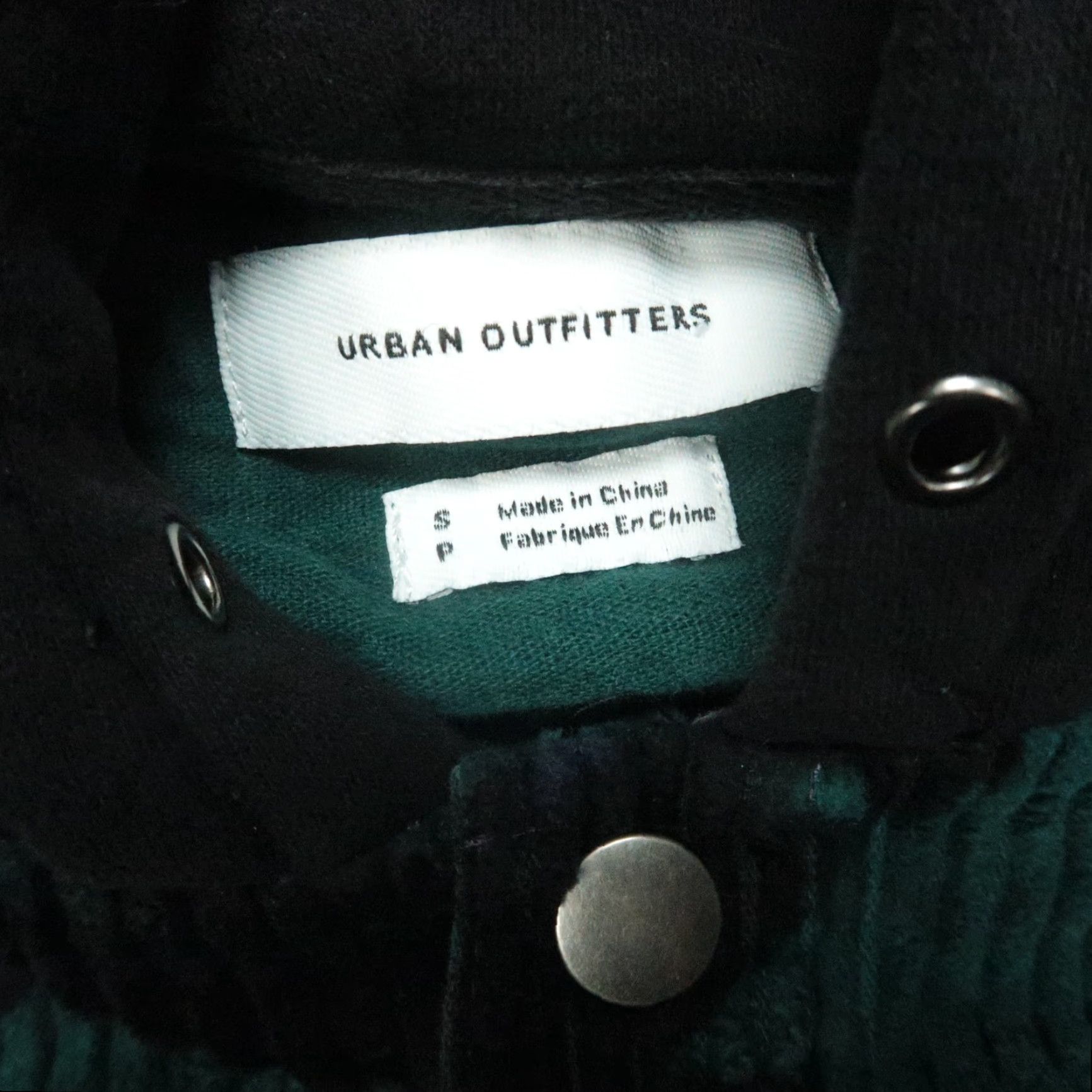 Urban Outfitters VINTAGE Urban Outfitters Jacket Mens Small Green Blue Camo Corduroy Snap Hooded Shacket Size US S / EU 44-46 / 1 - 3 Thumbnail