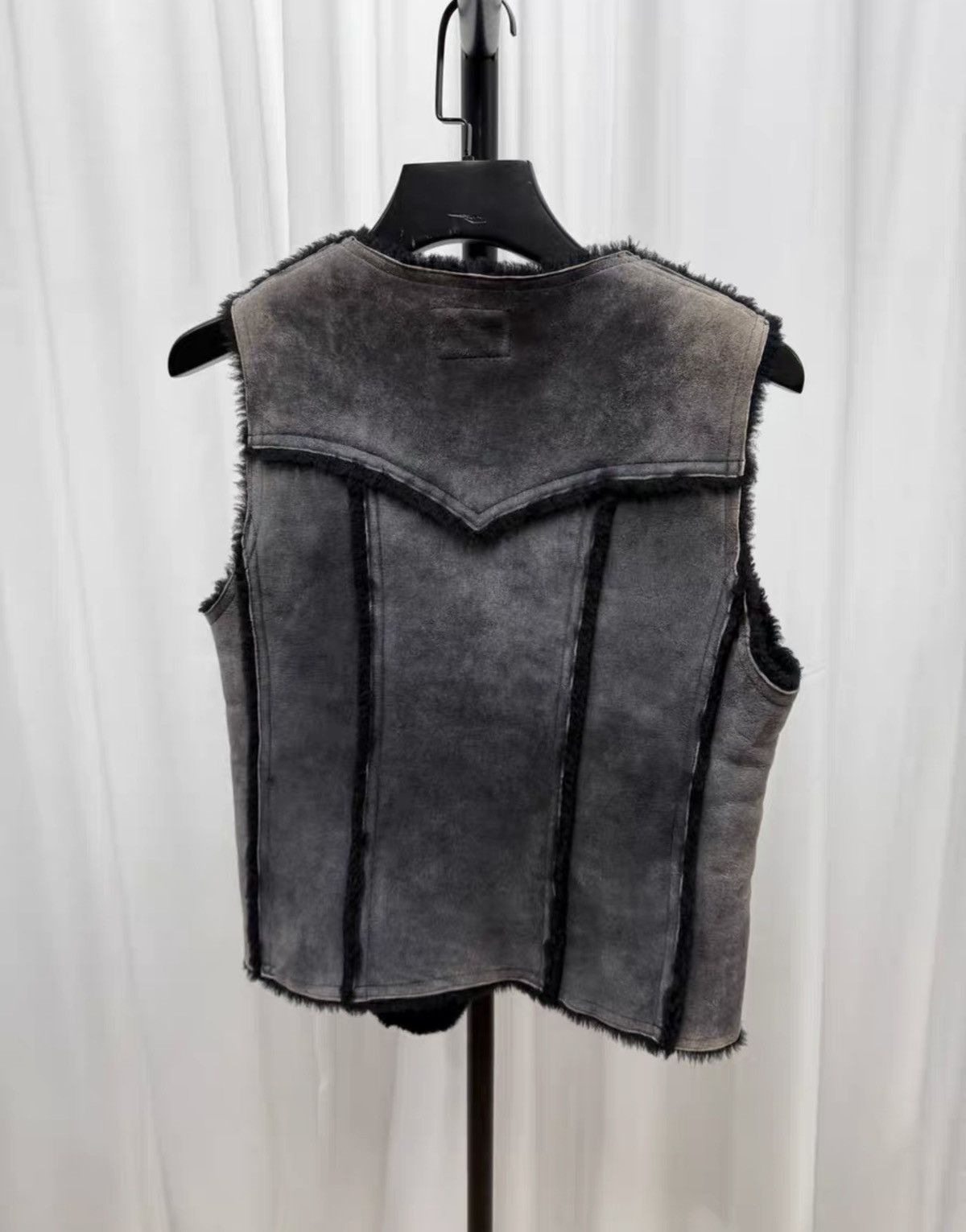 Number (N)ine Number (N)ine Fall/Winter 2009 Lamb Shearling Vest Size US S / EU 44-46 / 1 - 8 Thumbnail