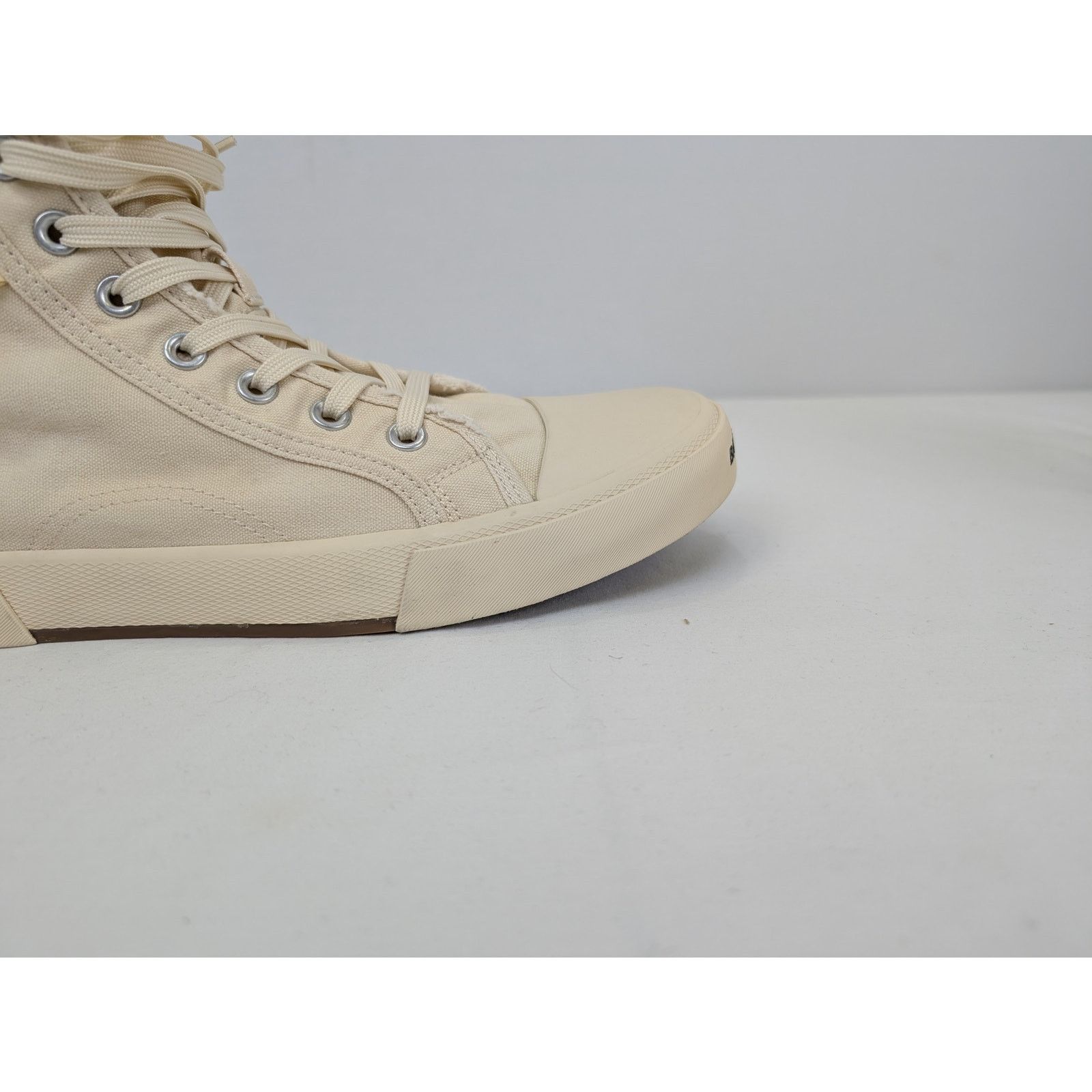 Balenciaga o1rshd1 Q:2 / Paris High Top Destroyed Sneakers Beige/White Size US 13 / EU 46 - 3 Thumbnail