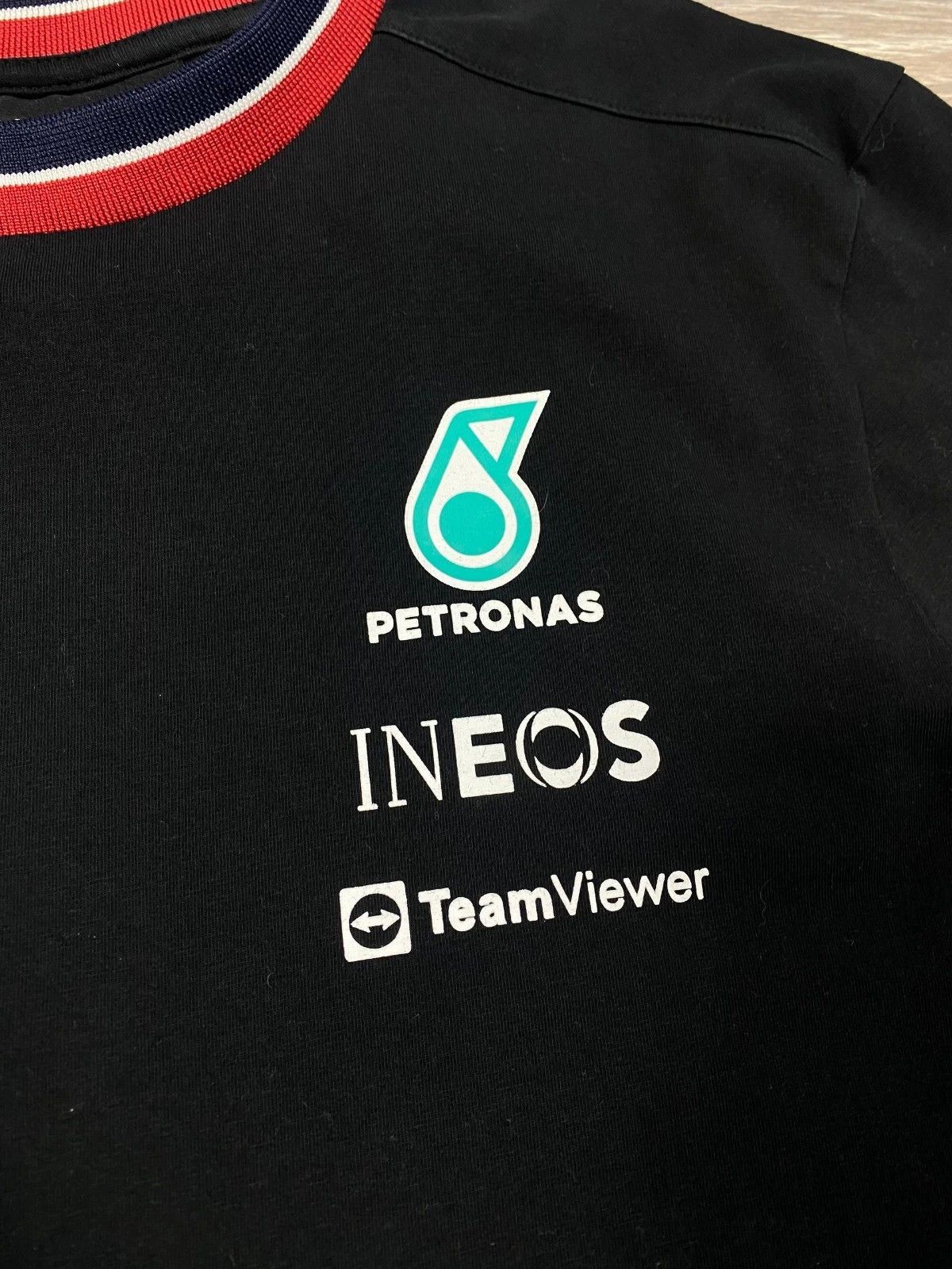 Mercedes-Benz Mercedes AMG Petronas F1 Team Mens Long Sleeve Driver Tee Size US XL / EU 56 / 4 - 4 Thumbnail