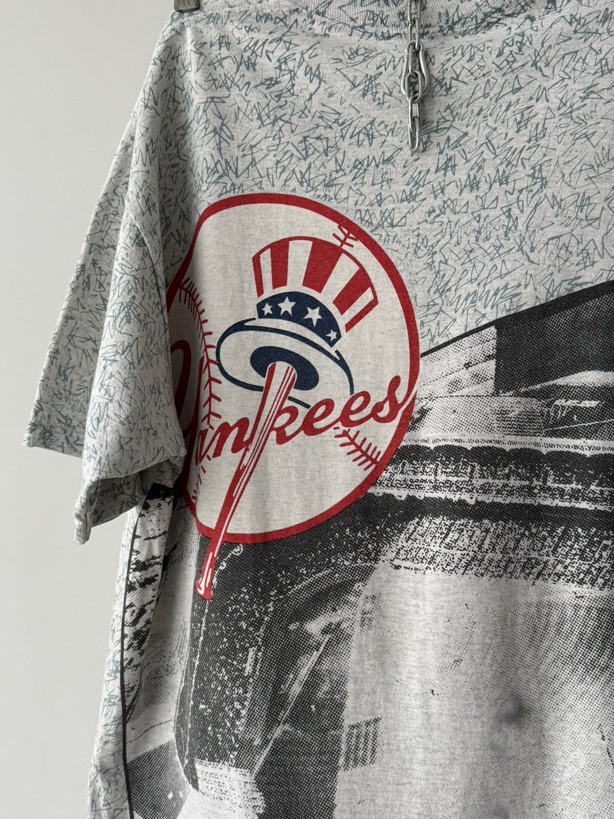 MLB × Starter × Vintage Vintage 90s MLB New York Yankees Over Printed T-Shirt Size US L / EU 52-54 / 3 - 6 Thumbnail