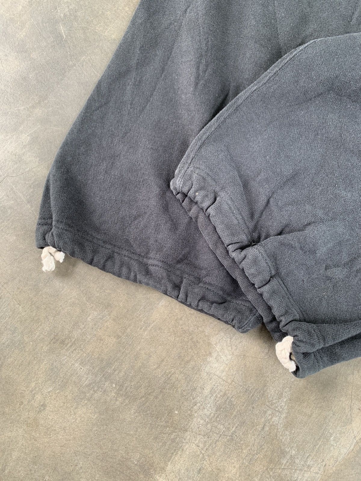MasterPiece 2000s y2k Masterpiece baggy heavy sweatpants Size US 32 / EU 48 - 7 Thumbnail