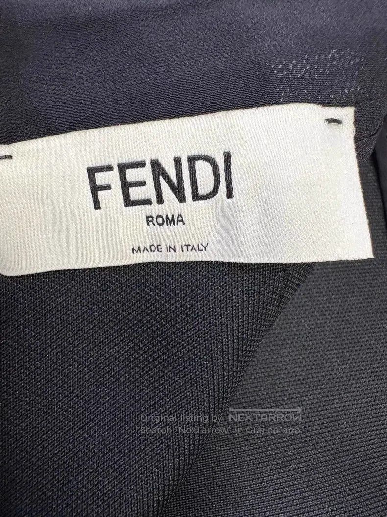 Fendi Fendi Black pencil skirt, gold logo, split back Size 24" / US 00 / IT 34 - 6 Thumbnail