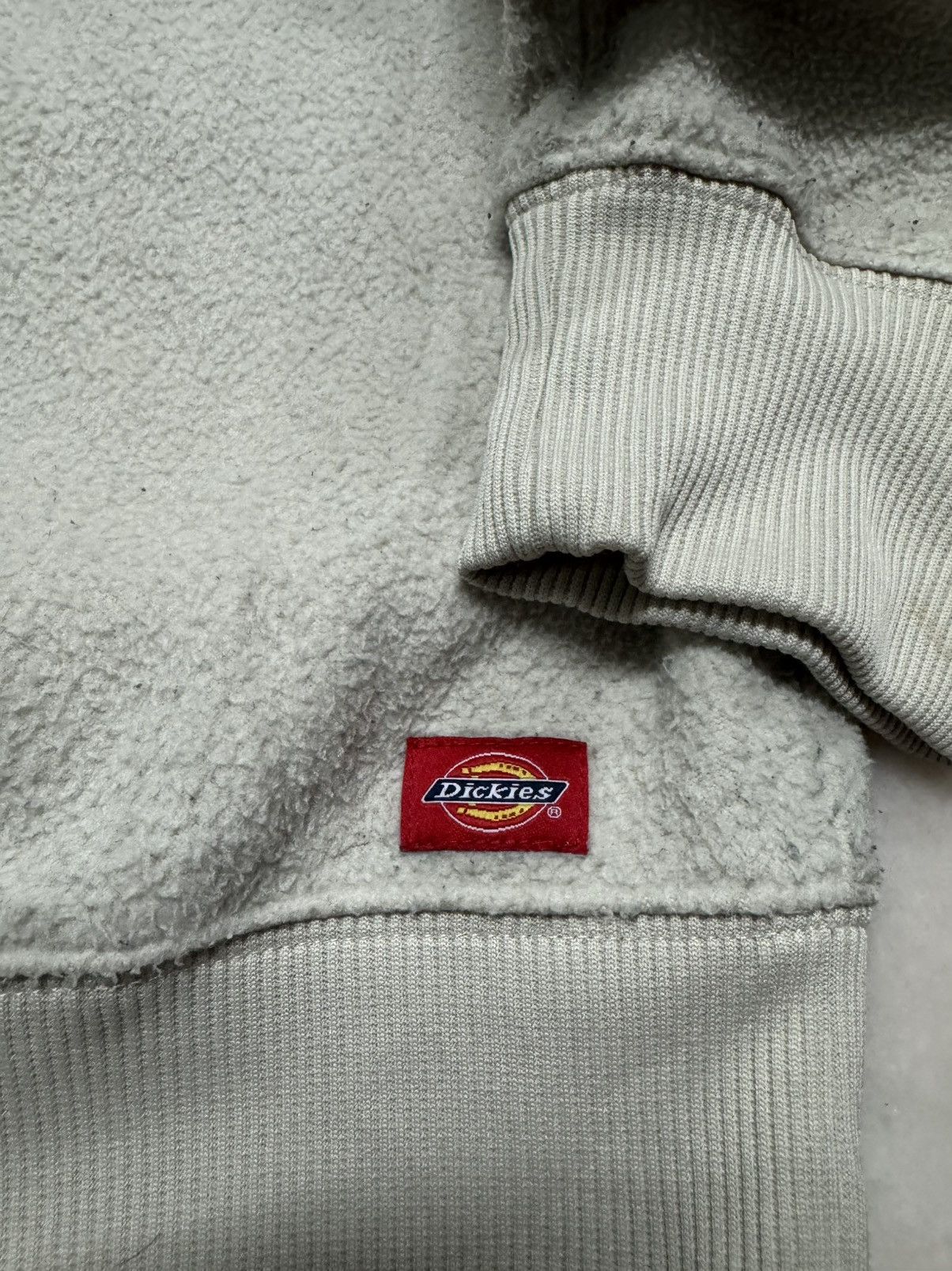 Dickies VINTAGE Y2K DICKIES SHERPA SWEATSHIRT PATCHER CREAM Size US M / EU 48-50 / 2 - 6 Thumbnail