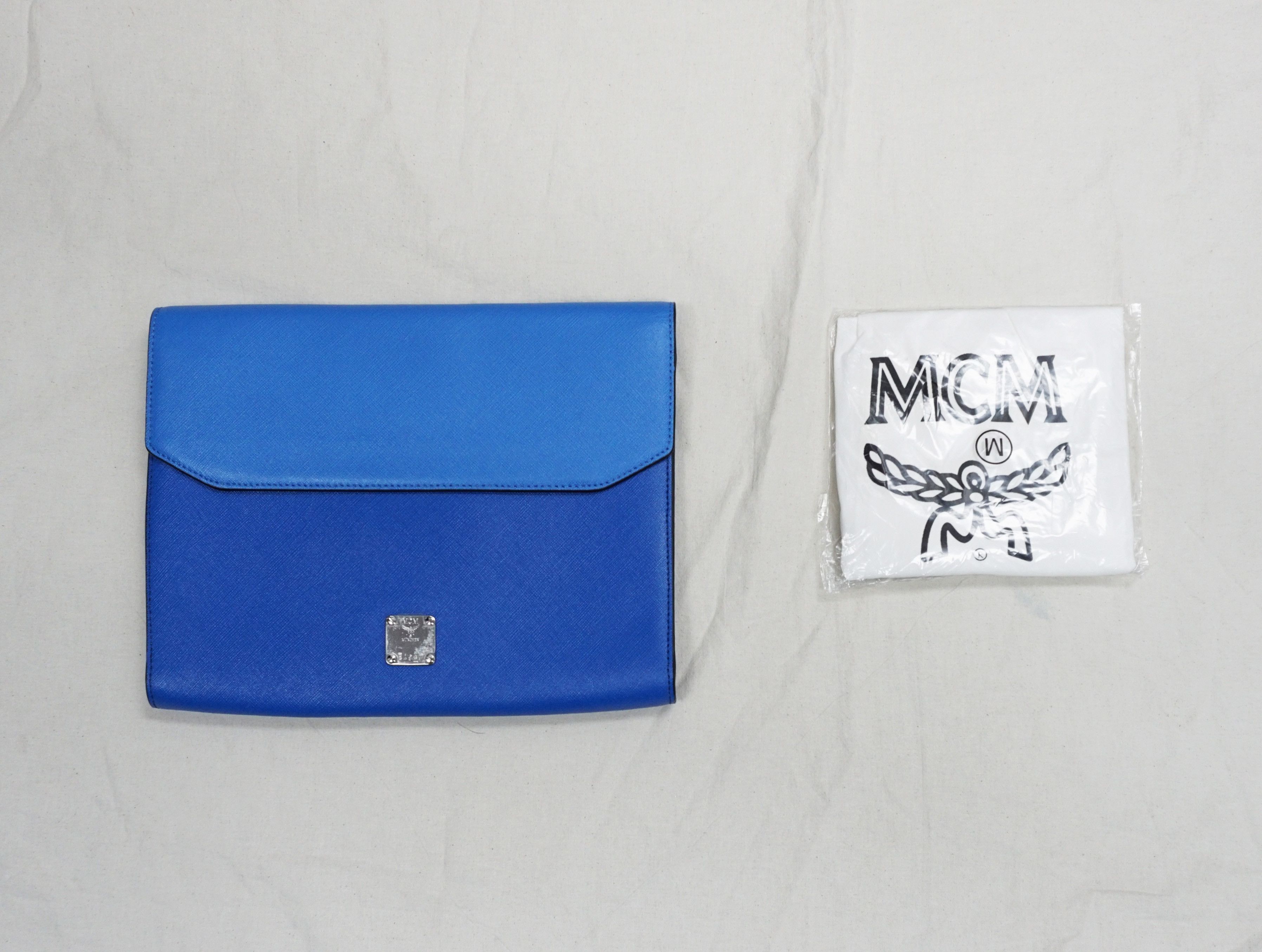 Designer × MCM NEW! MCM Saffiano Leather Folio Clutch Bag Size ONE SIZE - 9 Thumbnail