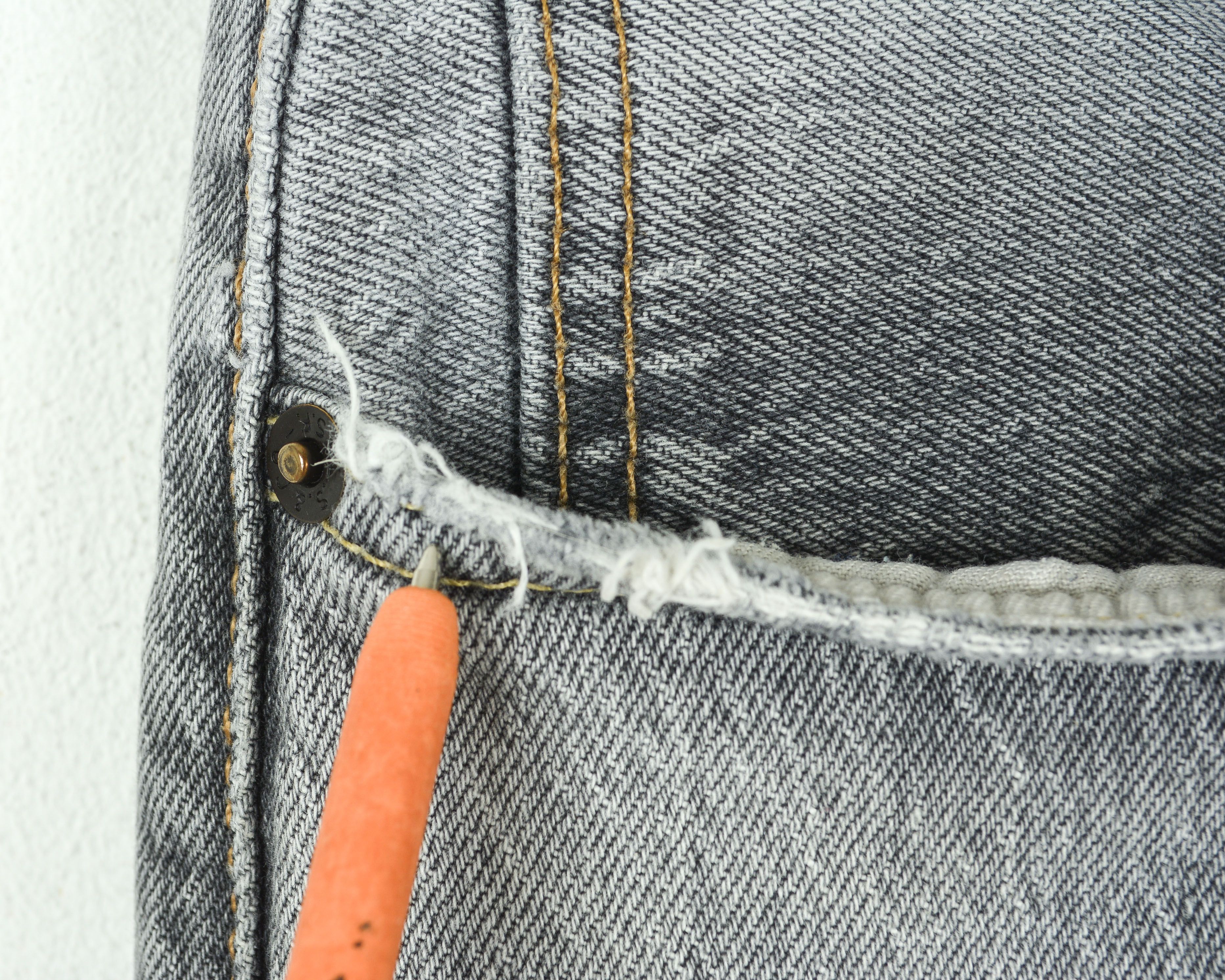Levi's 501 Mens W38 L32 Regular Straight Jeans Denim Pants Trousers Size US 38 / EU 54 - 9 Thumbnail