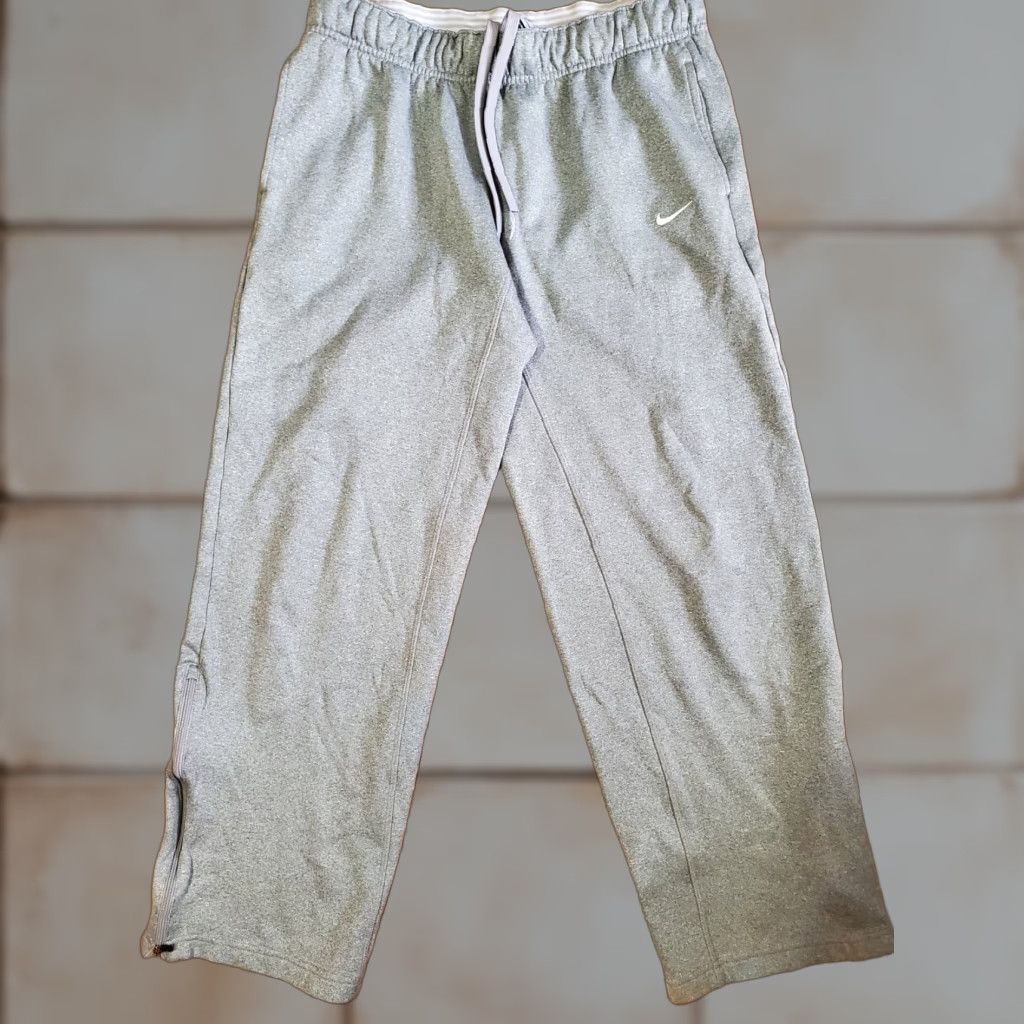Nike Nike Therma Fit Pants Mens Size M Activewear Fleece Gray 424171-063 Pockets Adjustable Waist Size US 31 - 1 Thumbnail