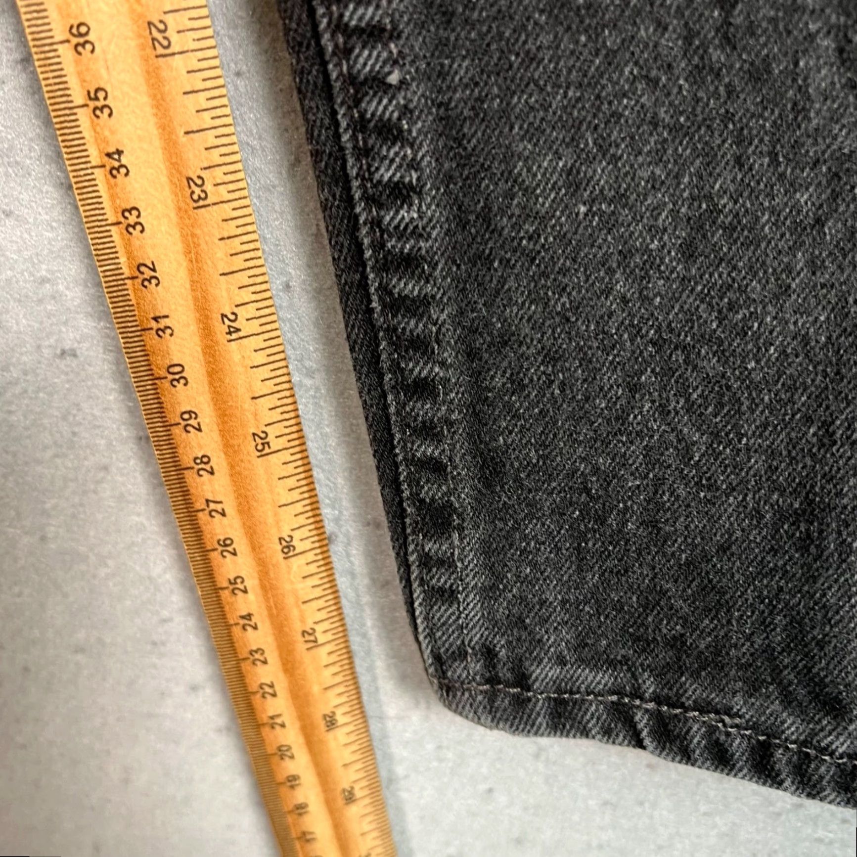 Levi's VINTAGE Levi's 550 Jeans Womens Size 8 Regular Black Denim 28 Inseam 5-Pocket Relaxed Tapered Leg Size 30" / US 8 / IT 44 - 7 Thumbnail