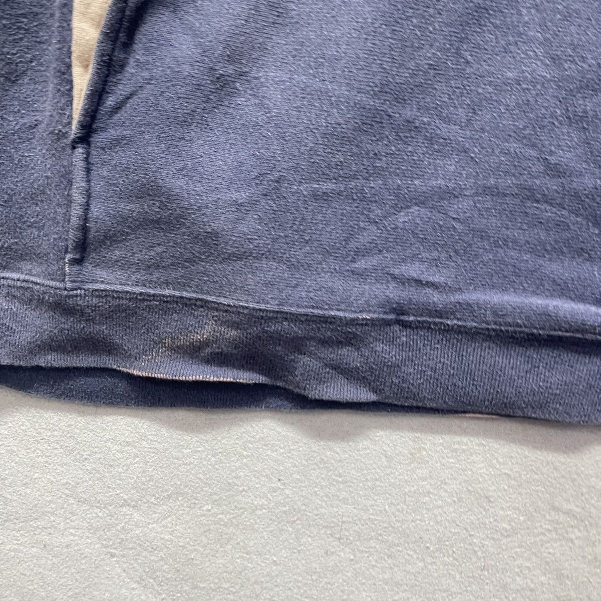 Vans Vintage Vans “Off The Wall” Long Sleeve Pullover (2000s) Size US M / EU 48-50 / 2 - 6 Thumbnail