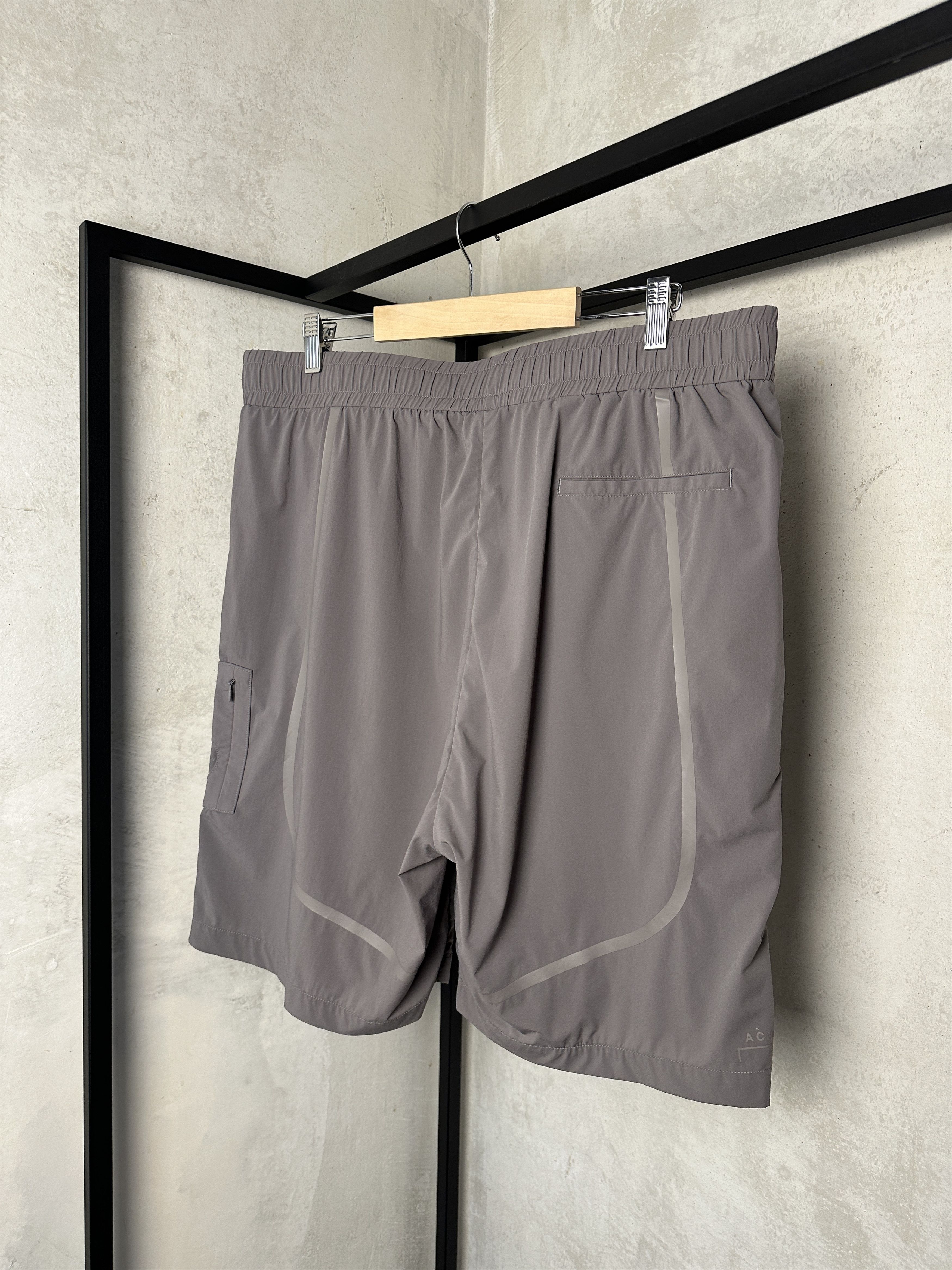 A-COLD-WALL* A-Cold-Wall* Nylon Grey Short Size US 36 / EU 52 - 2 Thumbnail
