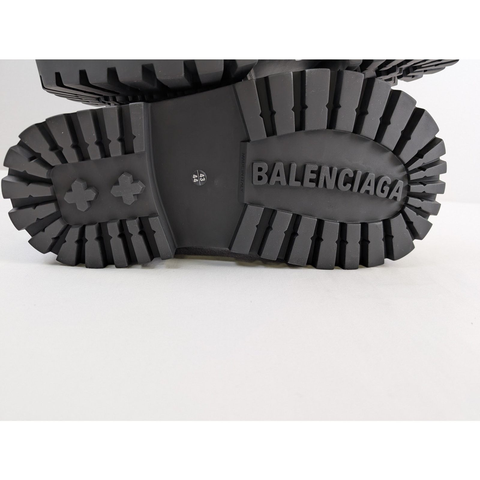 Balenciaga o1rshd1 Alaska High Boots in Black Size: 43-44 Size US 10.5 / EU 43-44 - 13 Thumbnail