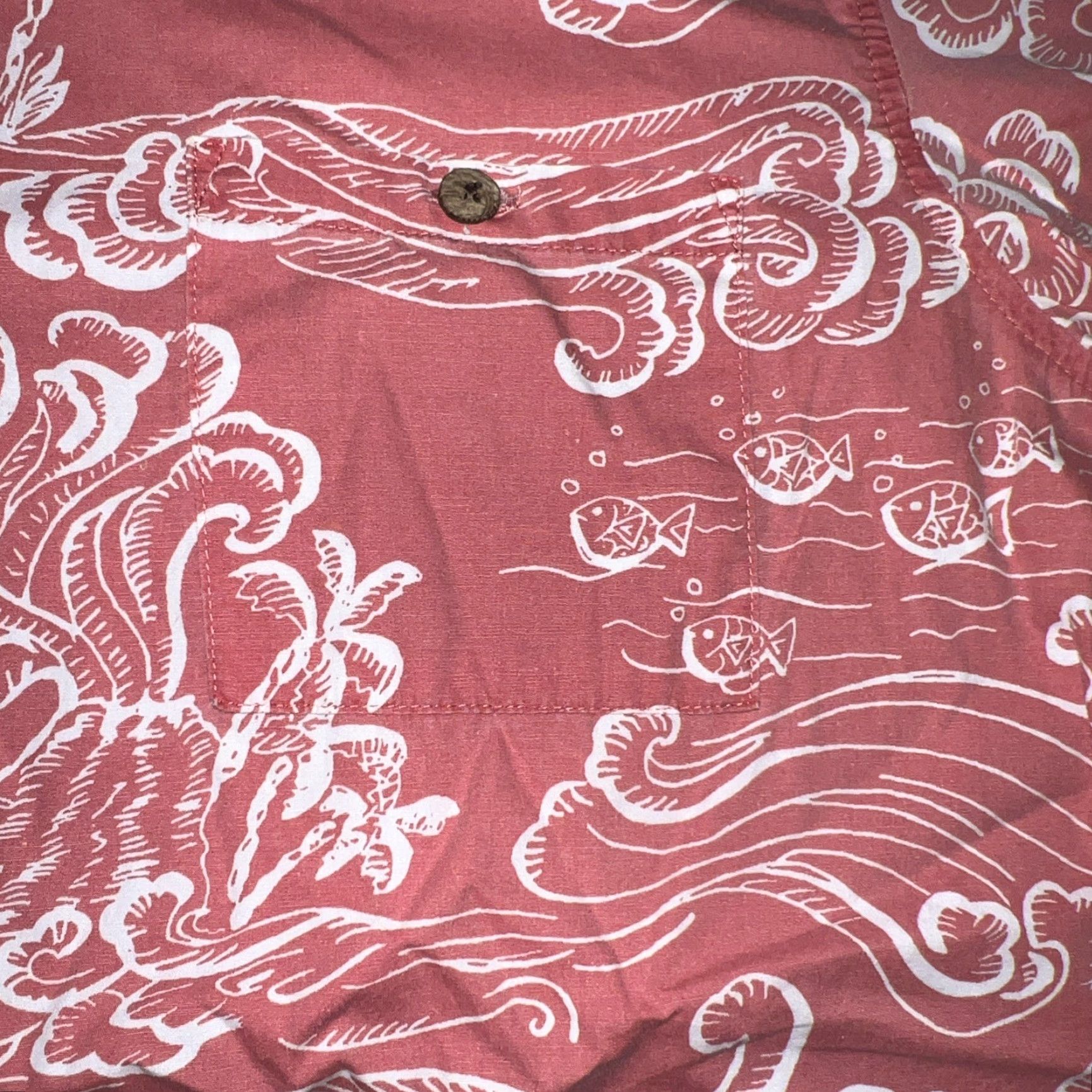 ALOHAS VINTAGE Kahala Hawaiian Aloha Waves Fish Coral Pattern Shirt Adult M Red Regular Button-Up Short Sleeve Pocket Mens Size US M / EU 48-50 / 2 - 3 Thumbnail