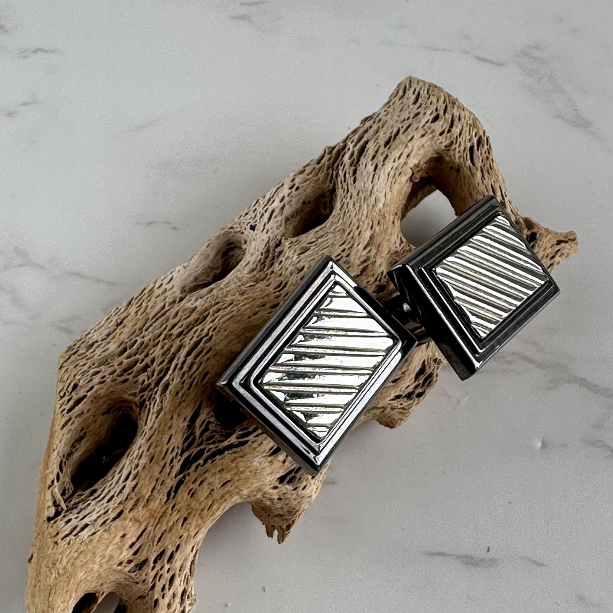 Vintage Gunmetal & Silver Rectangular Stripe Cufflinks For Men Size ONE SIZE - 7 Thumbnail