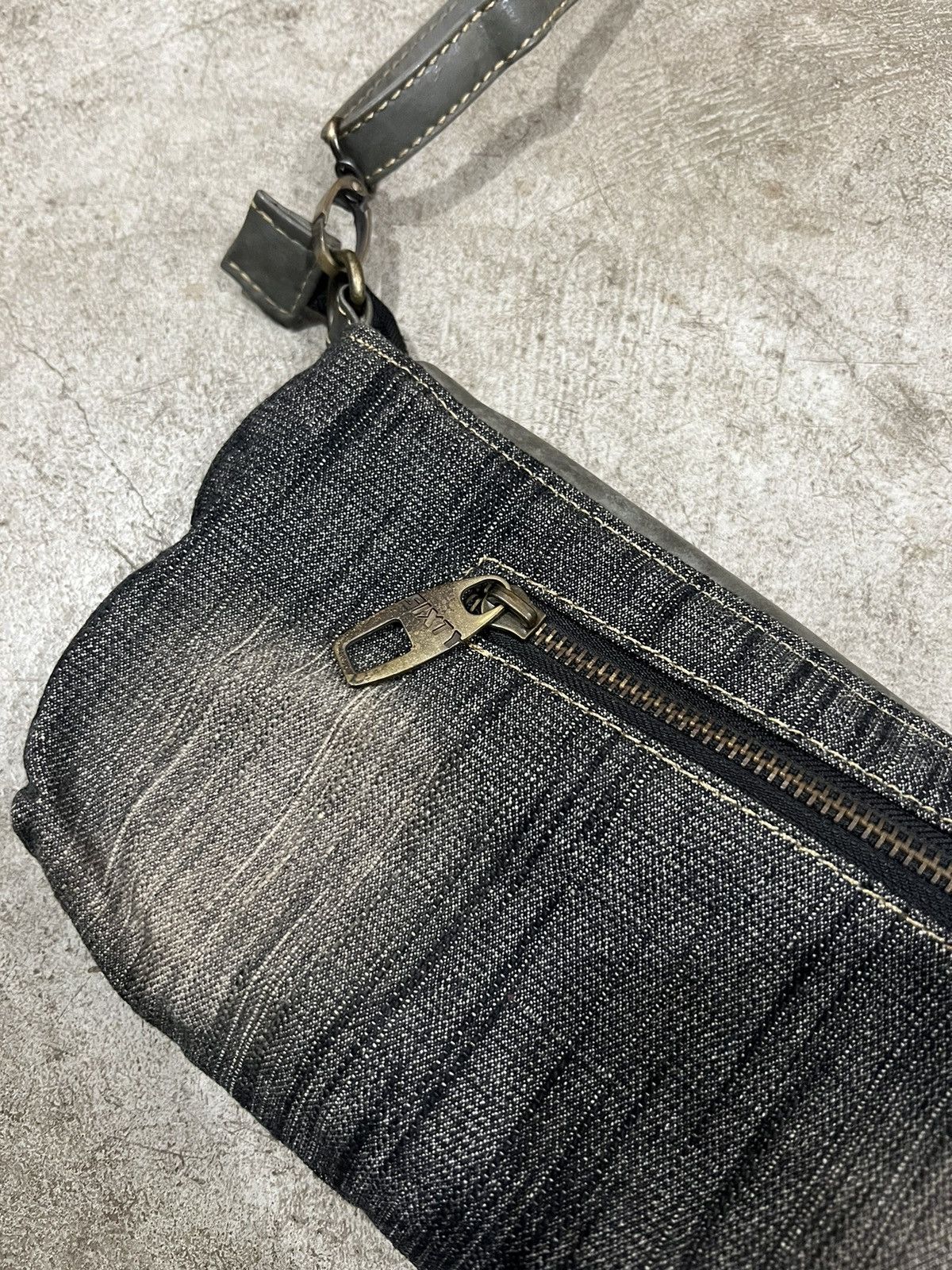 Designer × Miss Sixty × Vintage Miss Sixty Denim Leather Y2K Sling Bag Size ONE SIZE - 4 Thumbnail