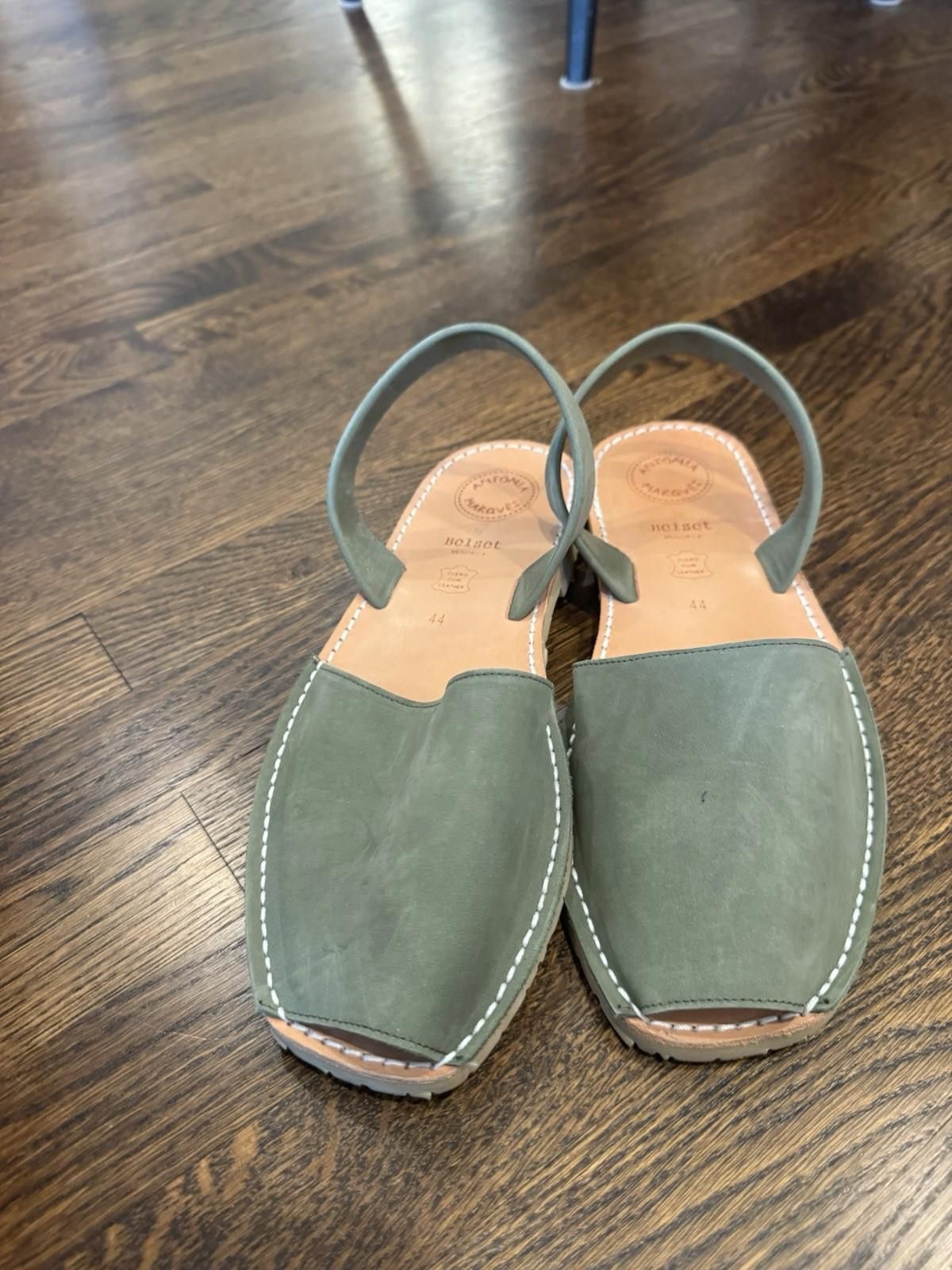 Designer Ria Menorca Avarca Classic Nubuck Leather Sandals. Size: 44 Size US 10.5 / IT 40.5 - 1 Thumbnail