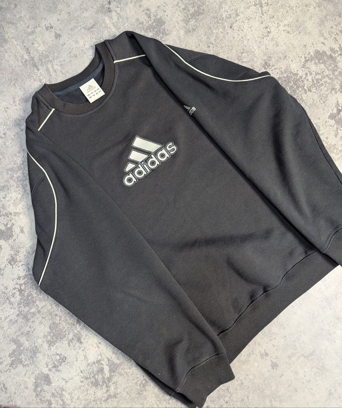 Adidas 💕Adidas VTG sweatshirt 00s Size US L / EU 52-54 / 3 - 2 Thumbnail