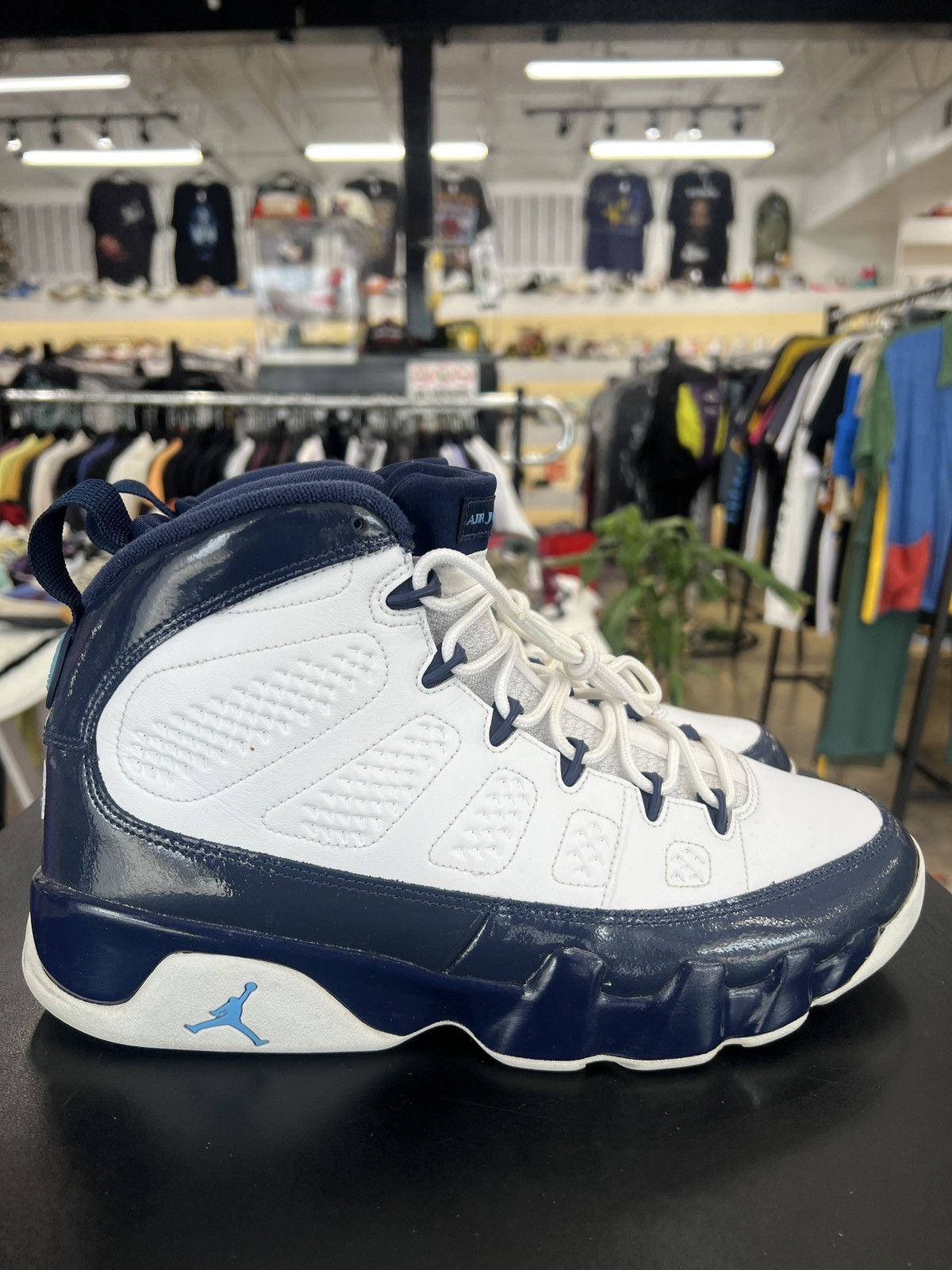 Jordan Brand Air Jordan 9 Pearl Blue Sz. 10.5 (2019) Size US 10.5 / EU 43-44 - 6 Thumbnail