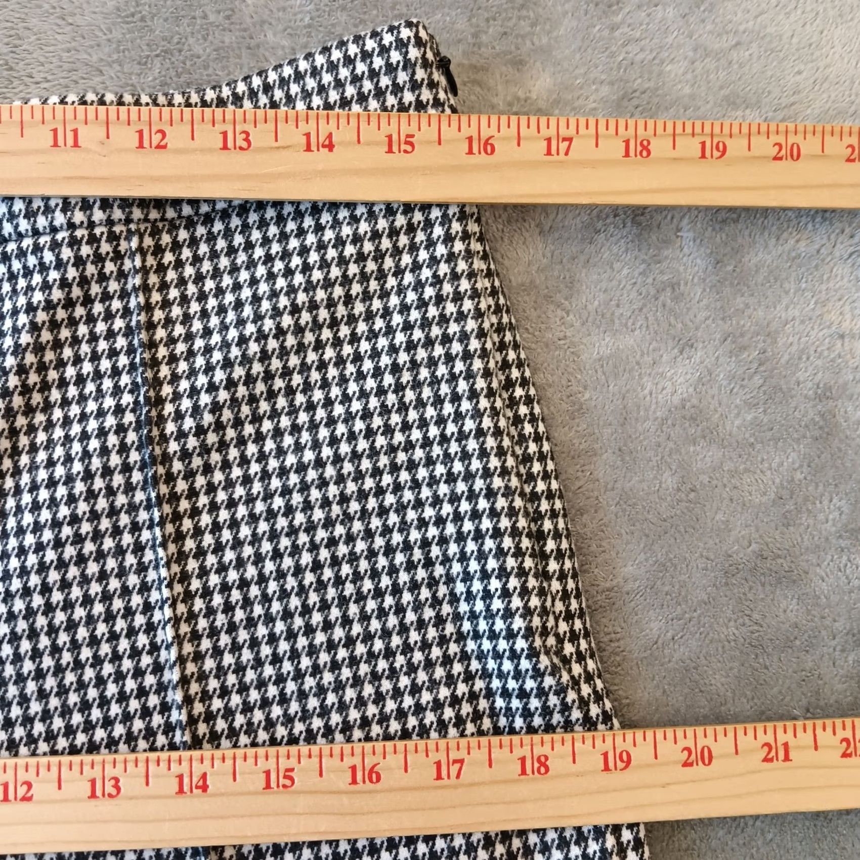 Ann Taylor Ann Taylor Dress Pants Womens Size 6 Black Houndstooth Side Zip Altered Hem Pants Womens Regular Straight 29in Inseam Black Size 28" / US 6 / IT 42 - 3 Thumbnail