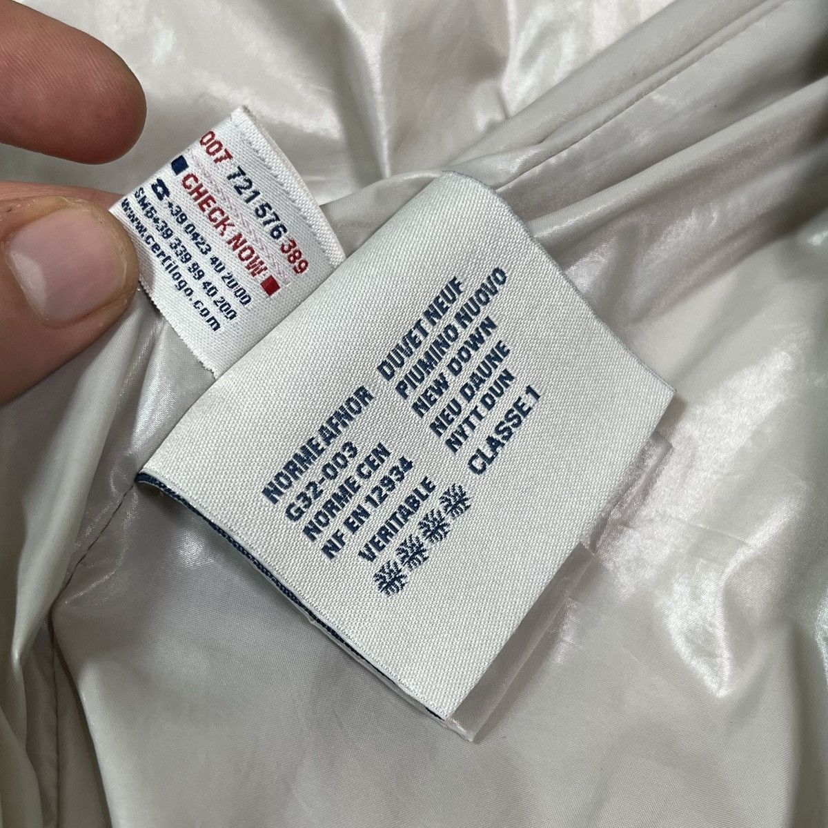 Moncler Moncler signac down jacket puffer Size S / US 4 / IT 40 - 14 Thumbnail