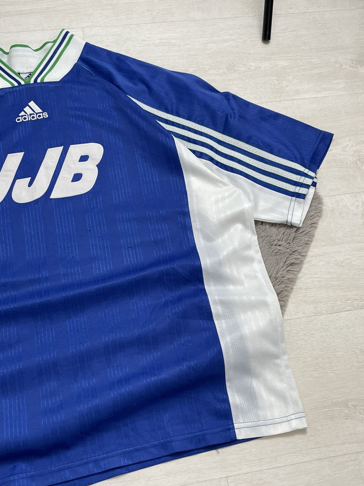 Adidas × Vintage Adidas Vintage 1998 Soccer Jersey Oversized Center Logo Y2k Size US XL / EU 56 / 4 - 3 Thumbnail