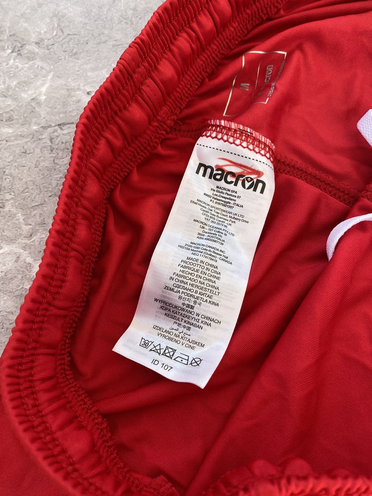 Macron Rare FC Thun Macron Soccer Football Suit Jersey & Shorts Y2K Size US M / EU 48-50 / 2 - 14 Thumbnail