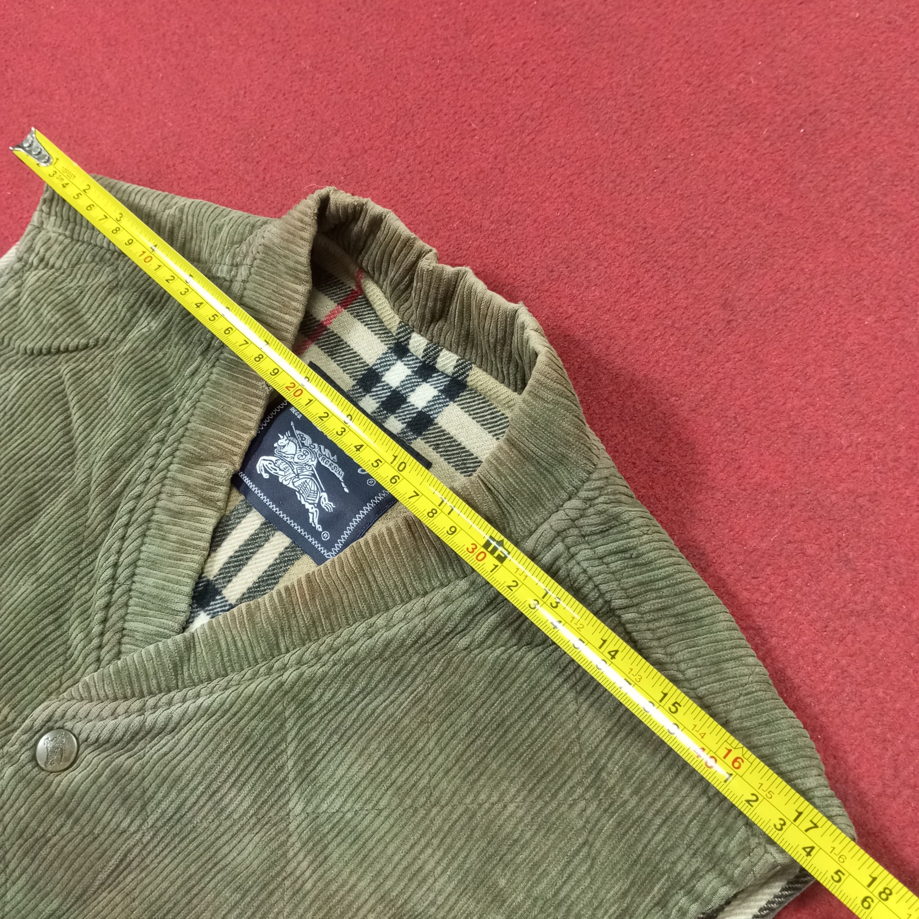 Burberry × Vintage Burberrys Fashion Style Pocket Design Velvet Vest Size US M / EU 48-50 / 2 - 10 Thumbnail