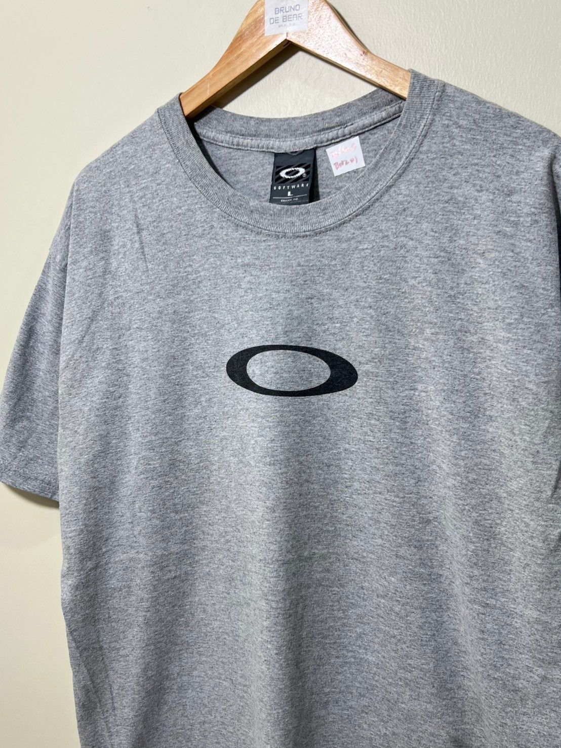 Oakley × Vintage Vintage Oakley shirt Center Logo bnz01 Size US L / EU 52-54 / 3 - 1 Thumbnail