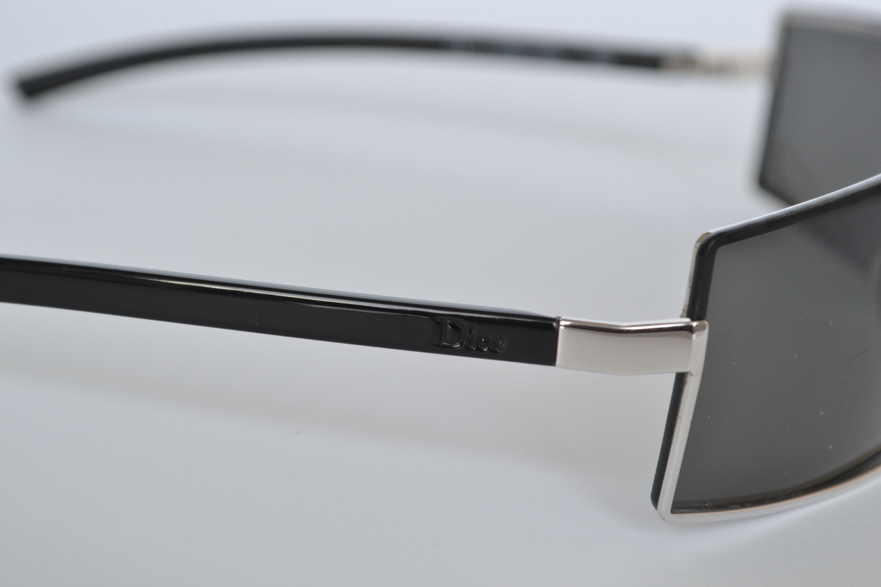 Dior DIOR Sunglasses VICTIM 2 Black Wrap y2k John GALLIANO Size ONE SIZE - 3 Thumbnail